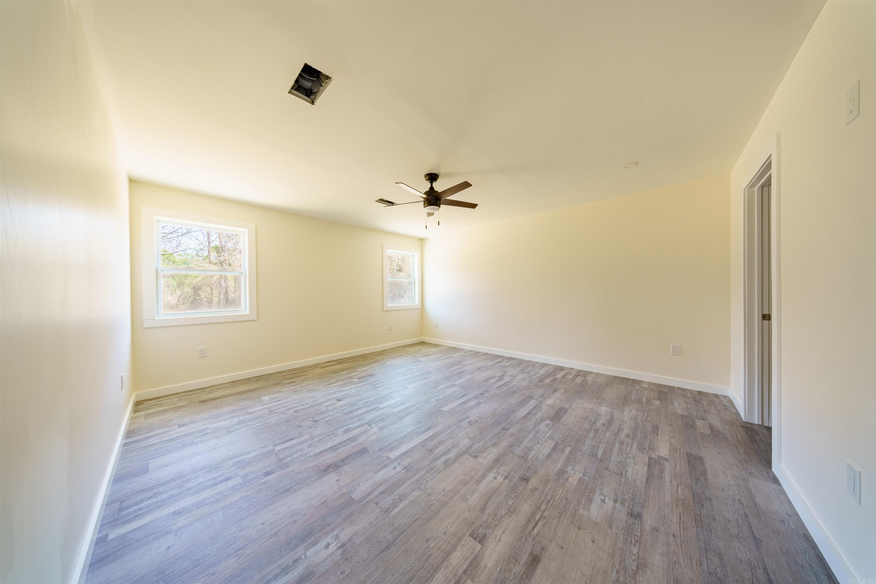 Photo 12 - Residential for sale – 31  Redneck Ln   Pleasant Plains, AR