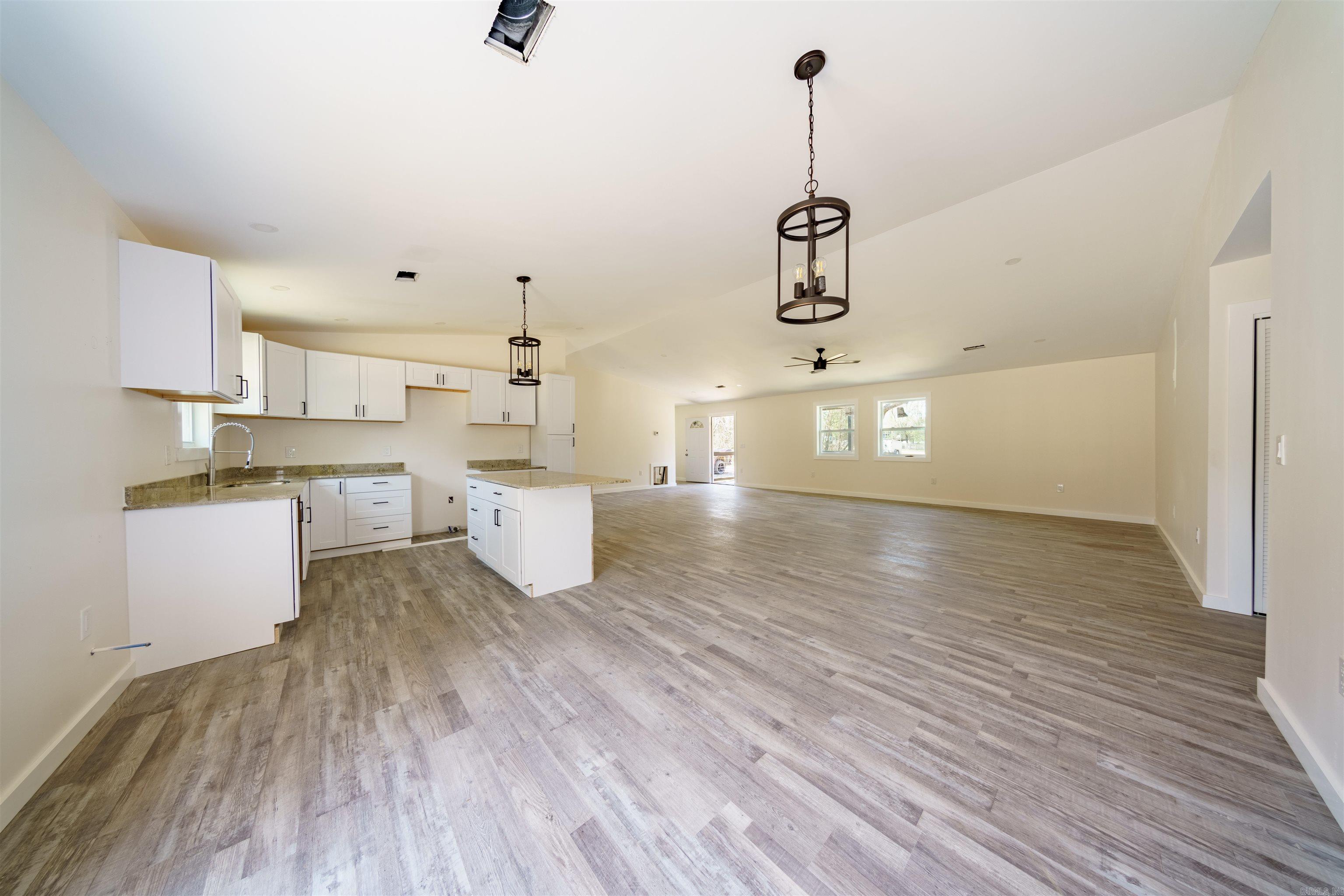 Photo 9 - Residential for sale – 31  Redneck Ln   Pleasant Plains, AR