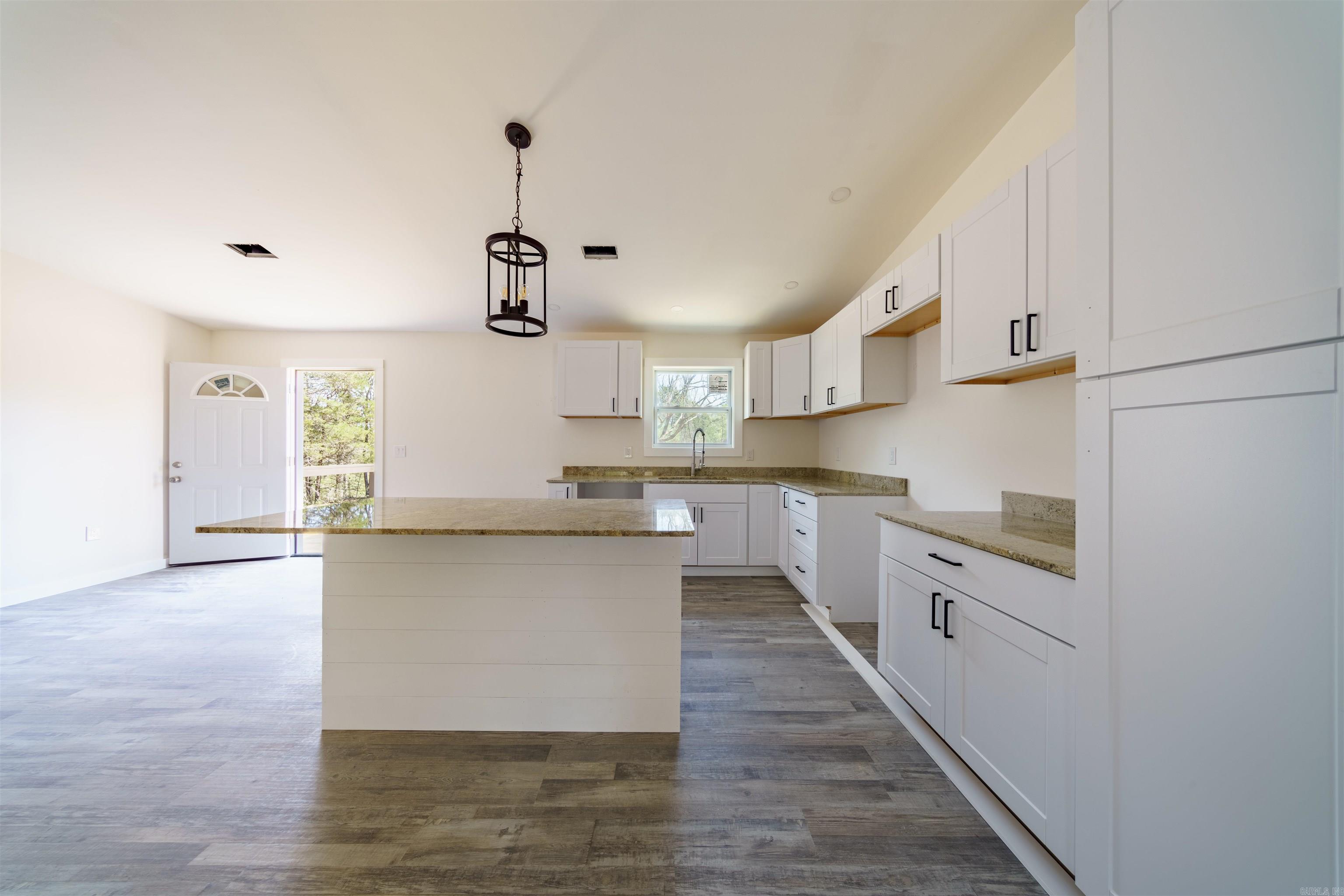 Photo 10 - Residential for sale – 31  Redneck Ln   Pleasant Plains, AR