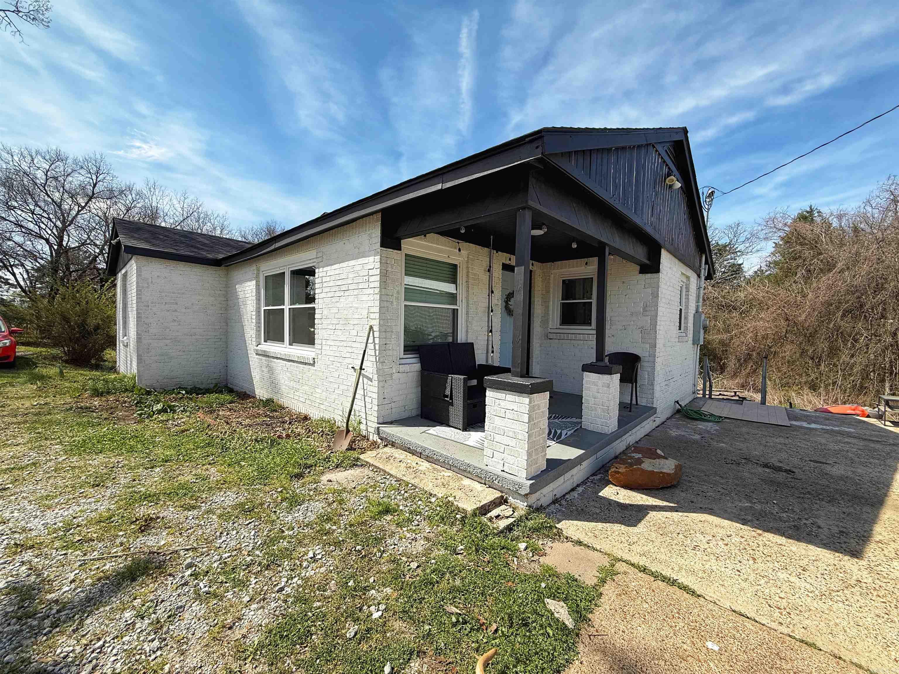 Photo 2 - Residential for sale – 814  Heber Springs   Batesville, AR