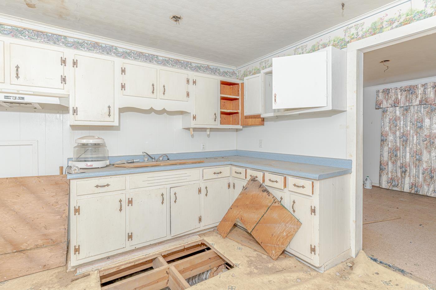 Photo 10 - Residential for sale – 50  Skyline   Cherokee Village, AR