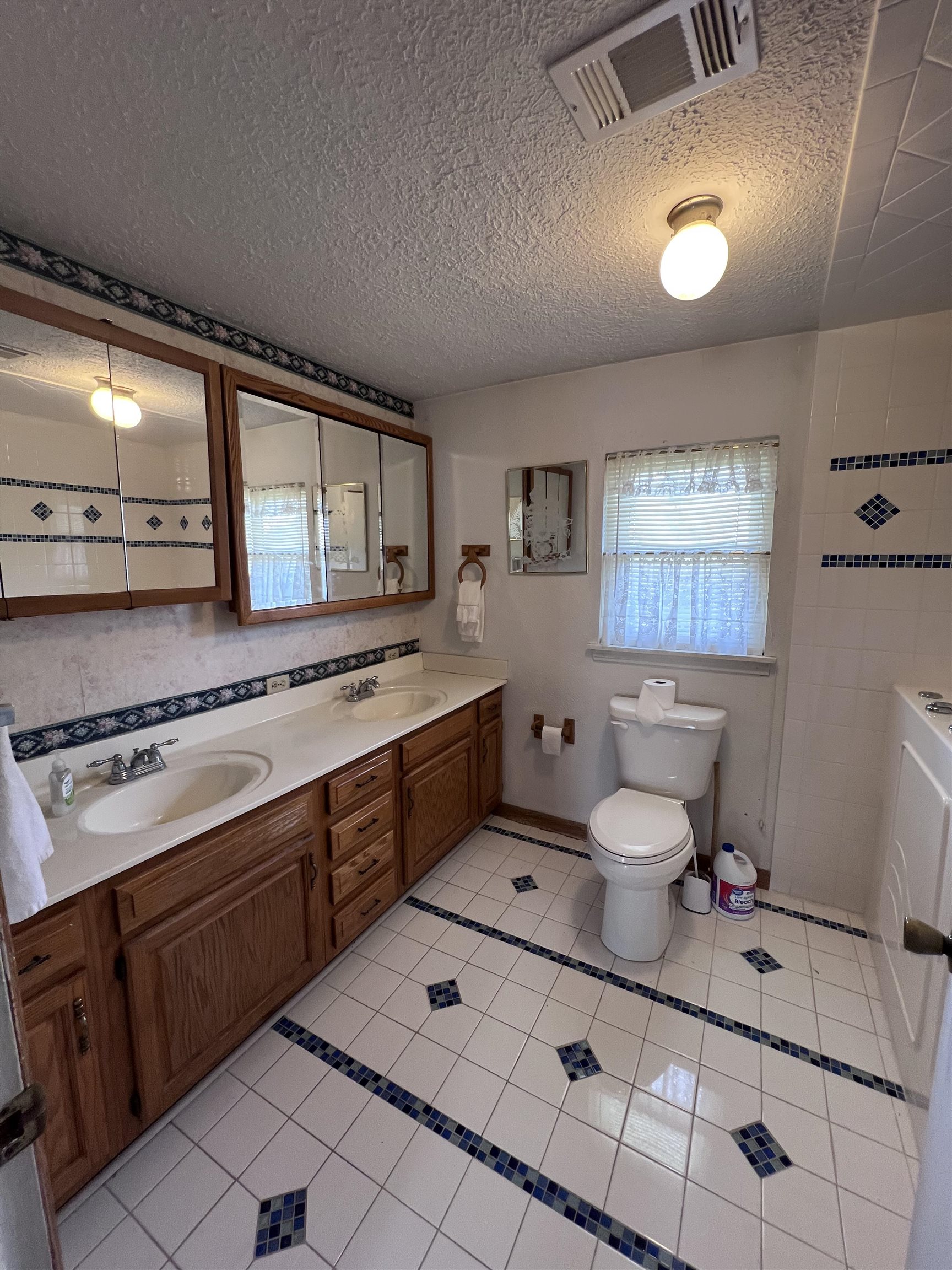 Photo 13 - Residential for sale – 133  Connelly   Melbourne, AR