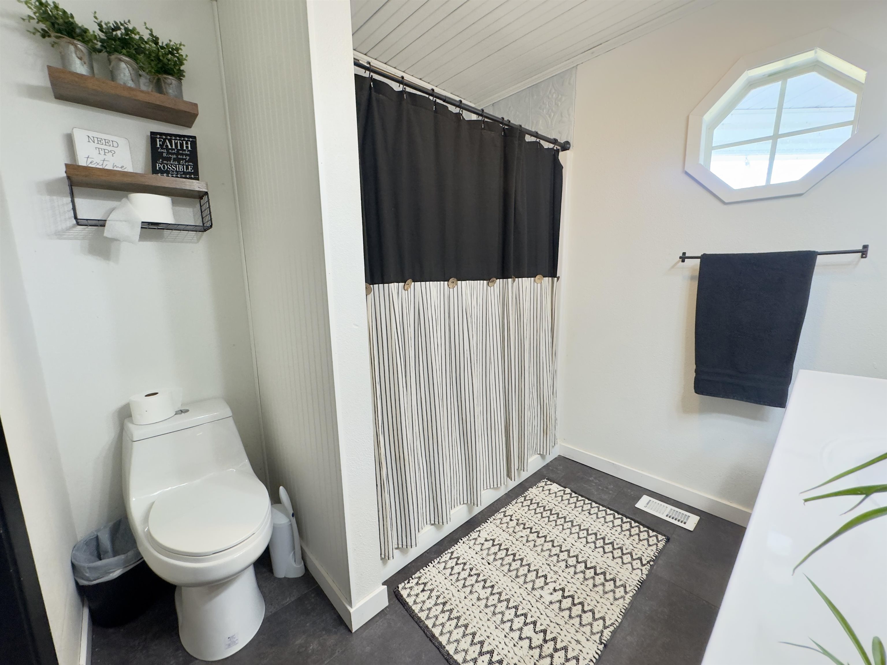 Photo 24 - Residential for sale – 395  Lee   Evening Shade, AR