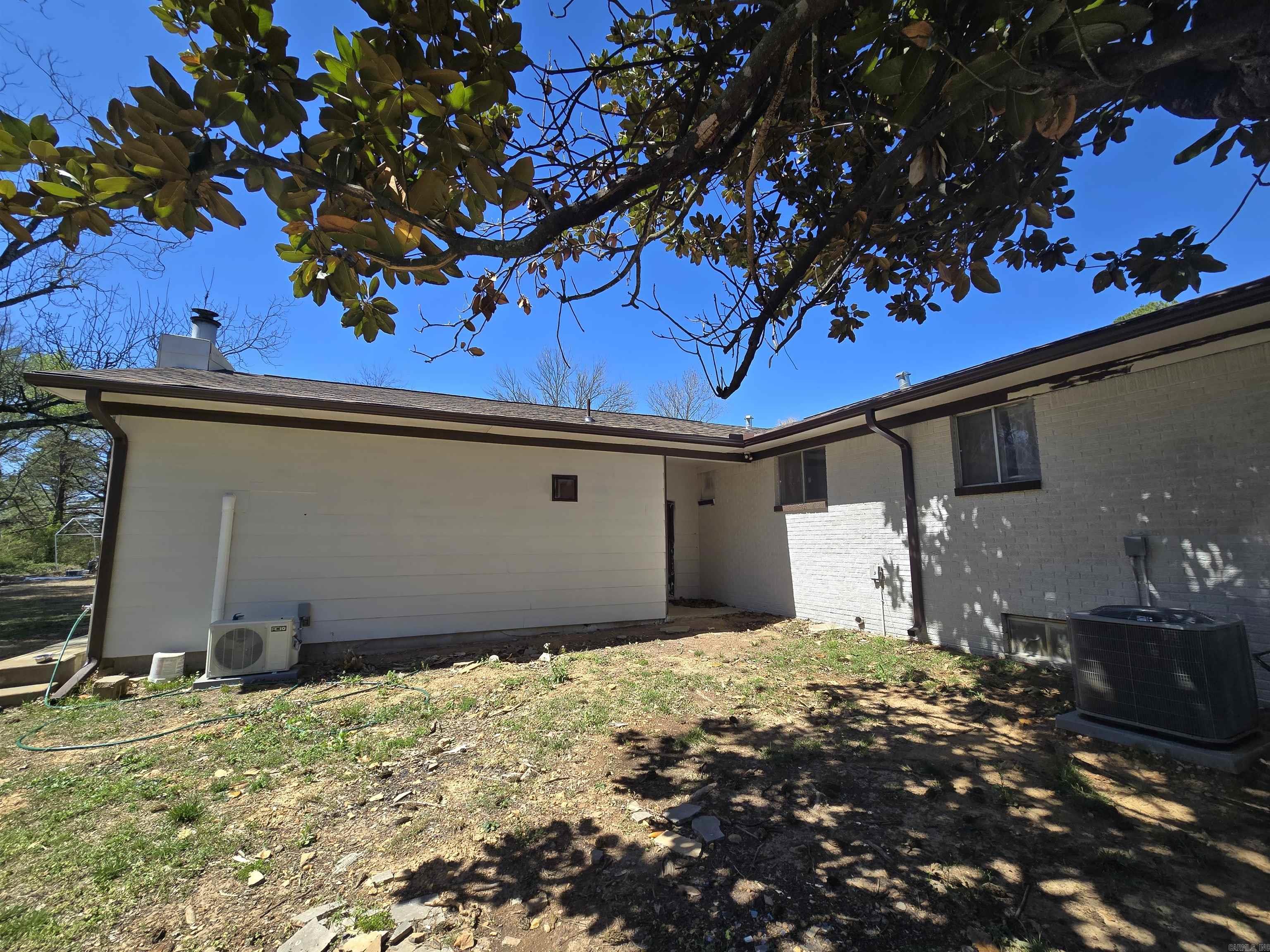 Photo 4 - Residential for sale – 1800  White   Batesville, AR