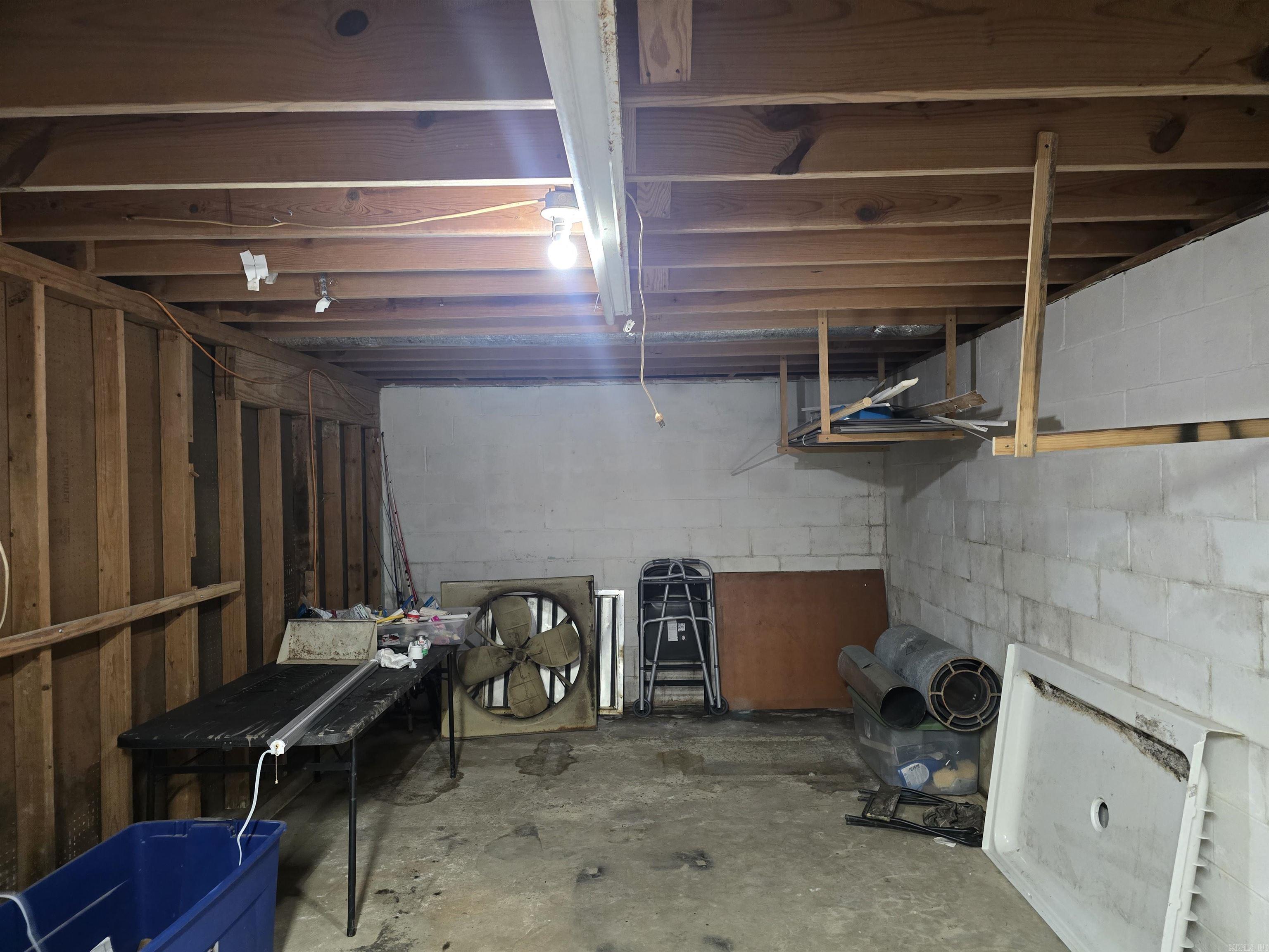 Photo 34 - Residential for sale – 1800  White   Batesville, AR