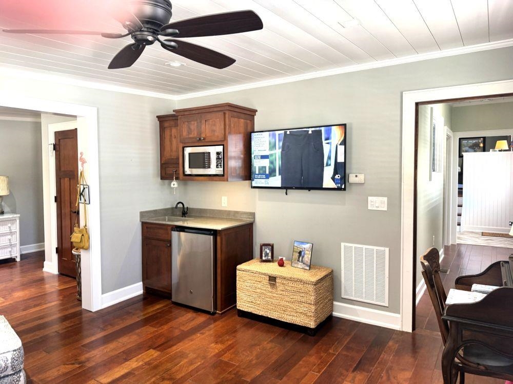 Photo 48 - Residential for sale – 200 E Main   Hardy, AR