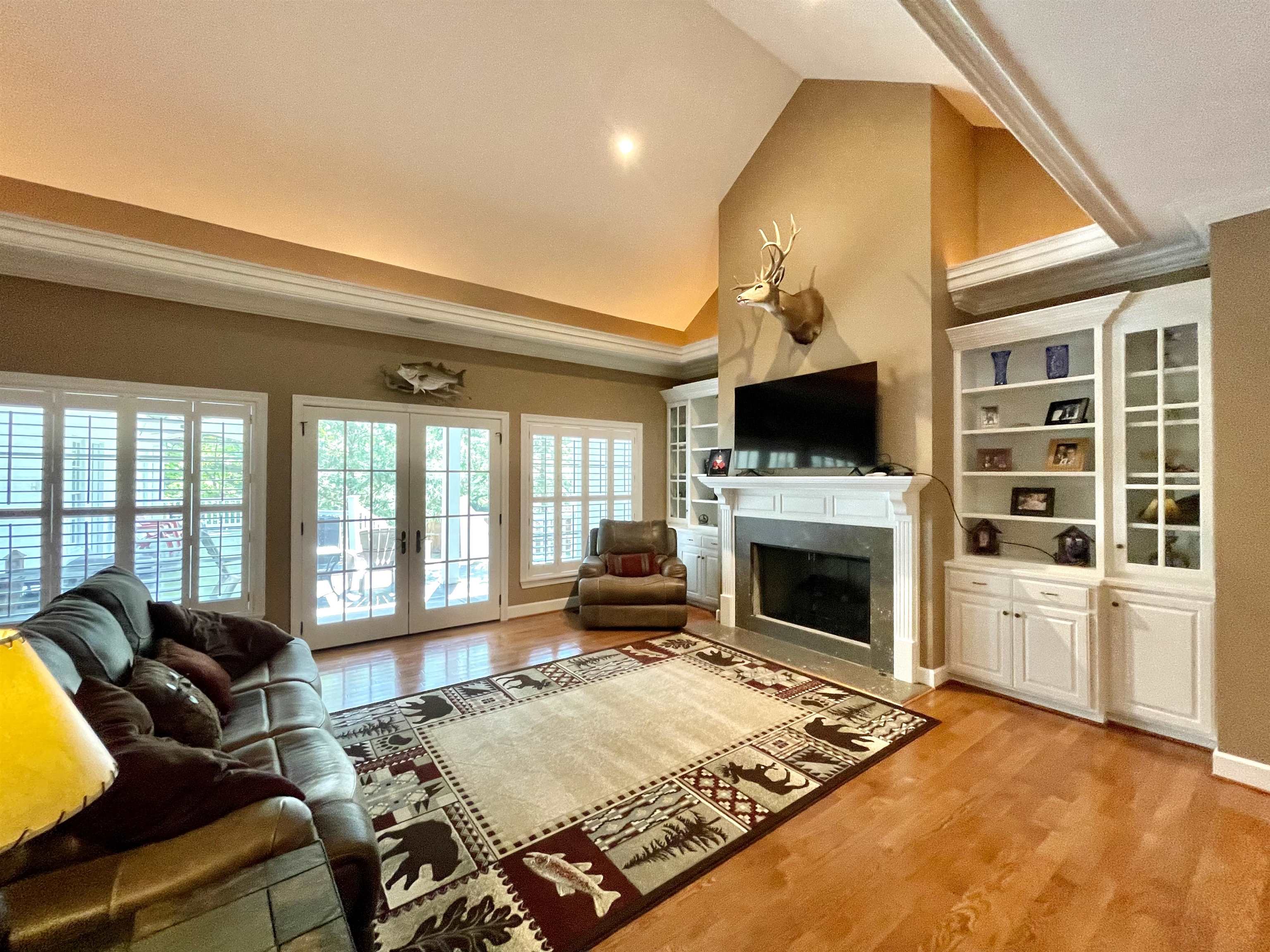 Photo 2 - Residential for sale – 157 N Spring Street   Melbourne, AR