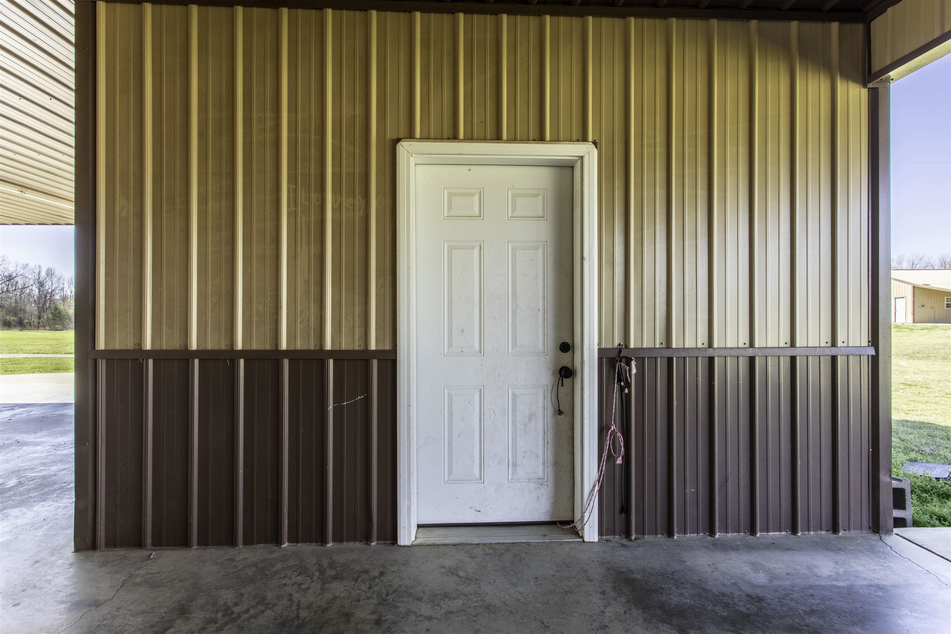 Photo 4 - Residential for sale – 157  Alma   Highland, AR