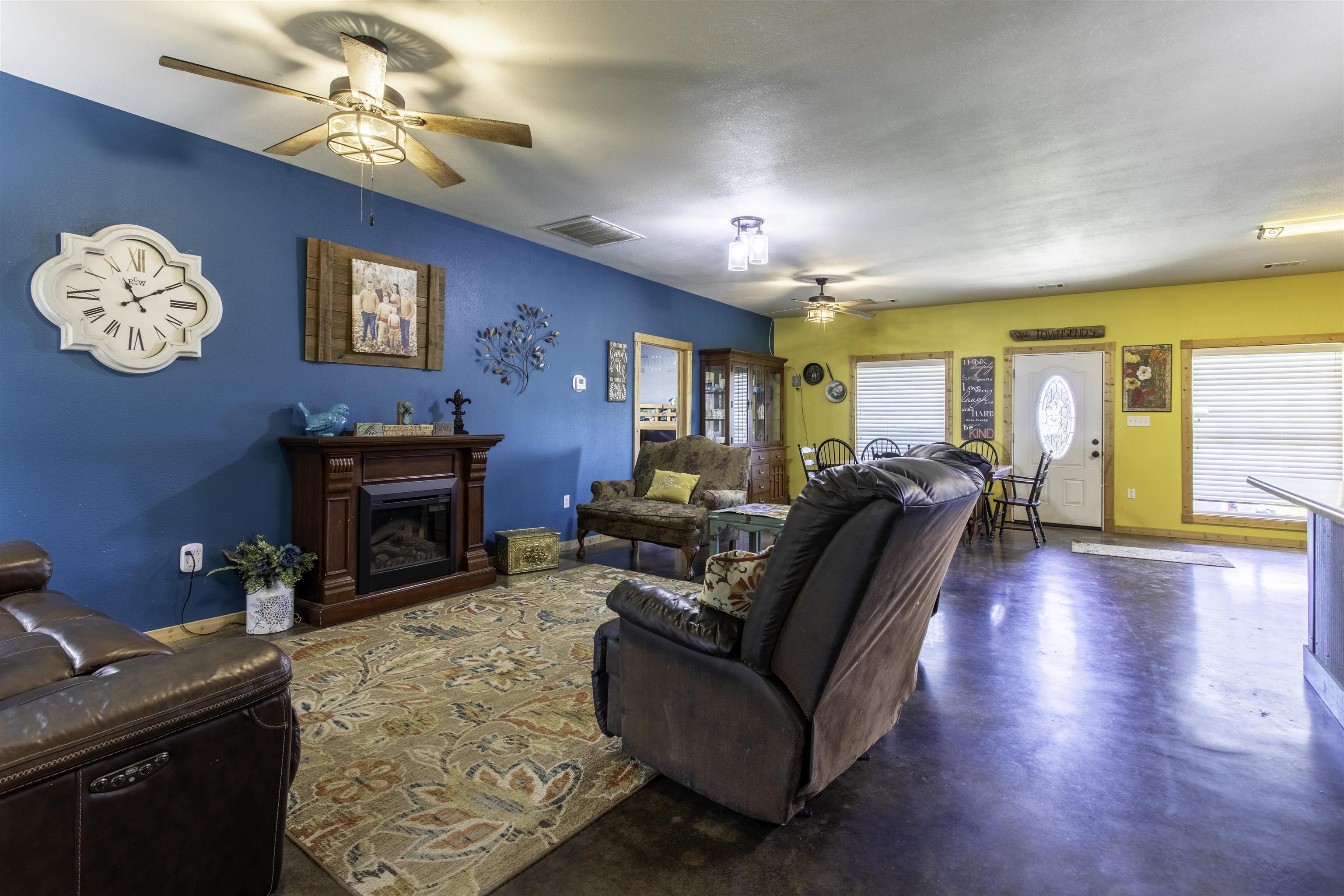 Photo 10 - Residential for sale – 157  Alma   Highland, AR