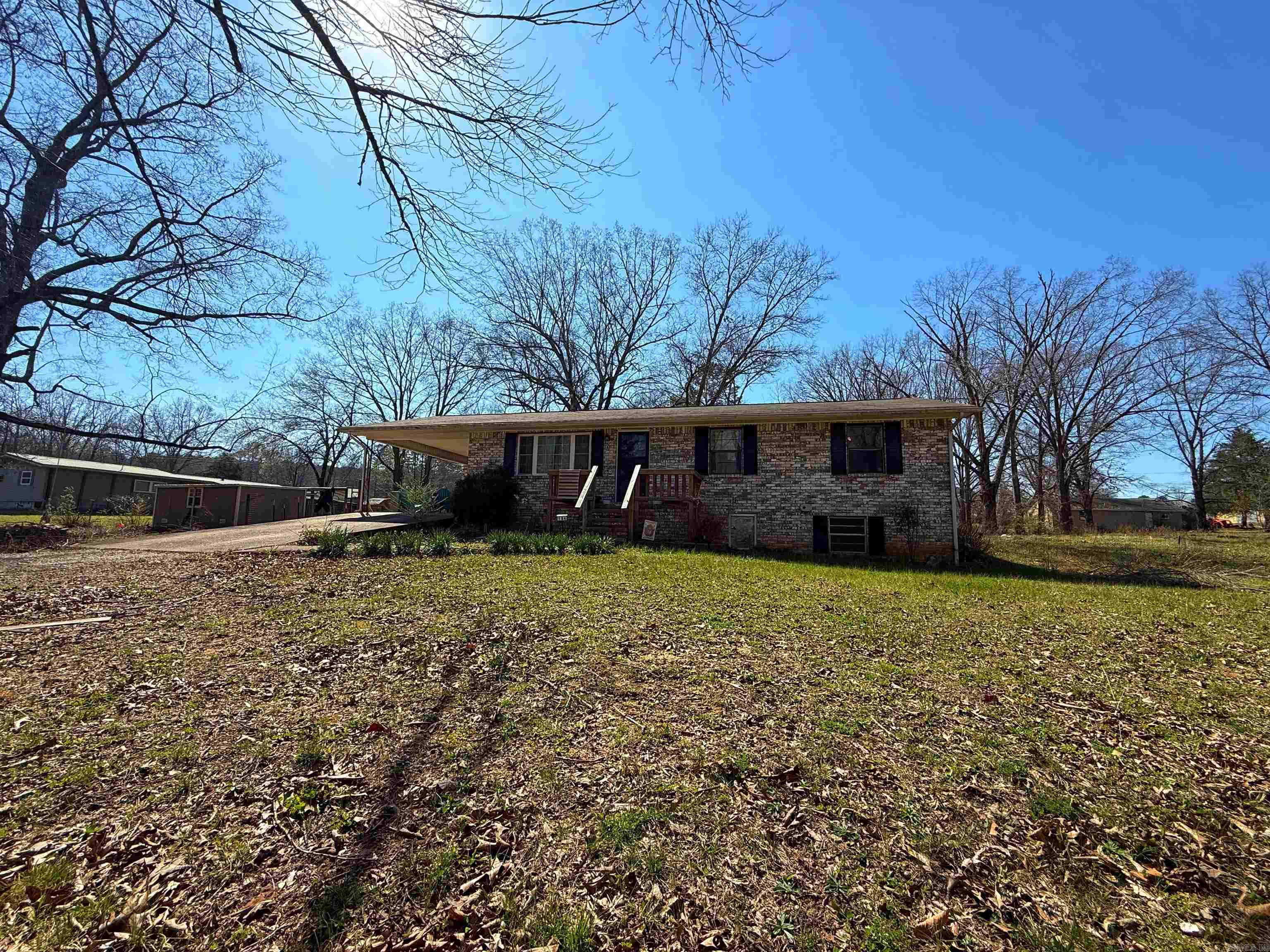 Residential for sale – 154  Cedar   Pineville, AR