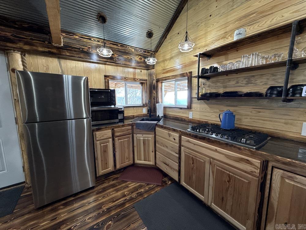 Photo 8 - Residential for sale – 627  Dogwood Hollow Road   Melbourne, AR