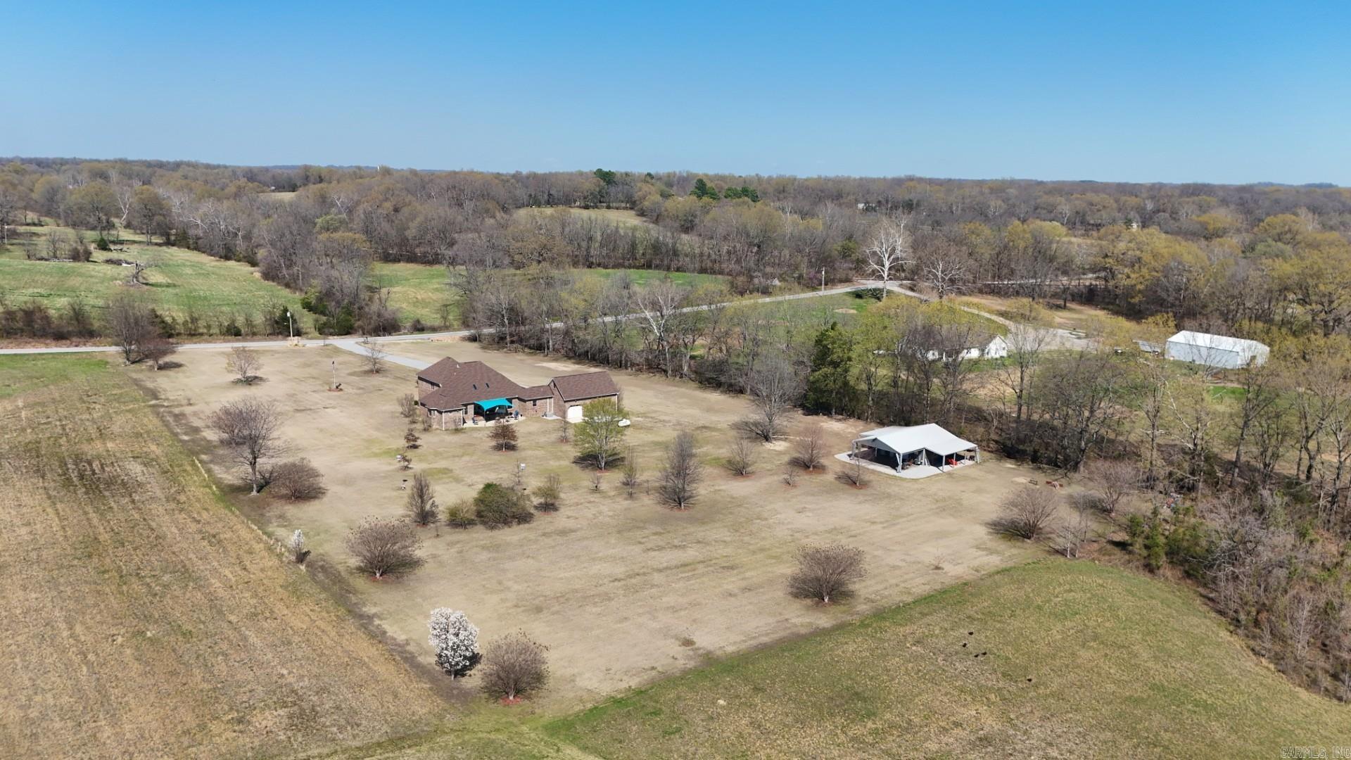 Photo 16 - Residential for sale – 1200  rounds   Batesville, AR