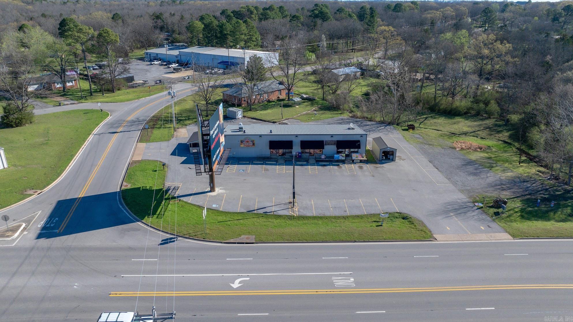 Photo 2 - Commercial / Industrial for sale – 2121  Batesville Blvd   Batesville, AR