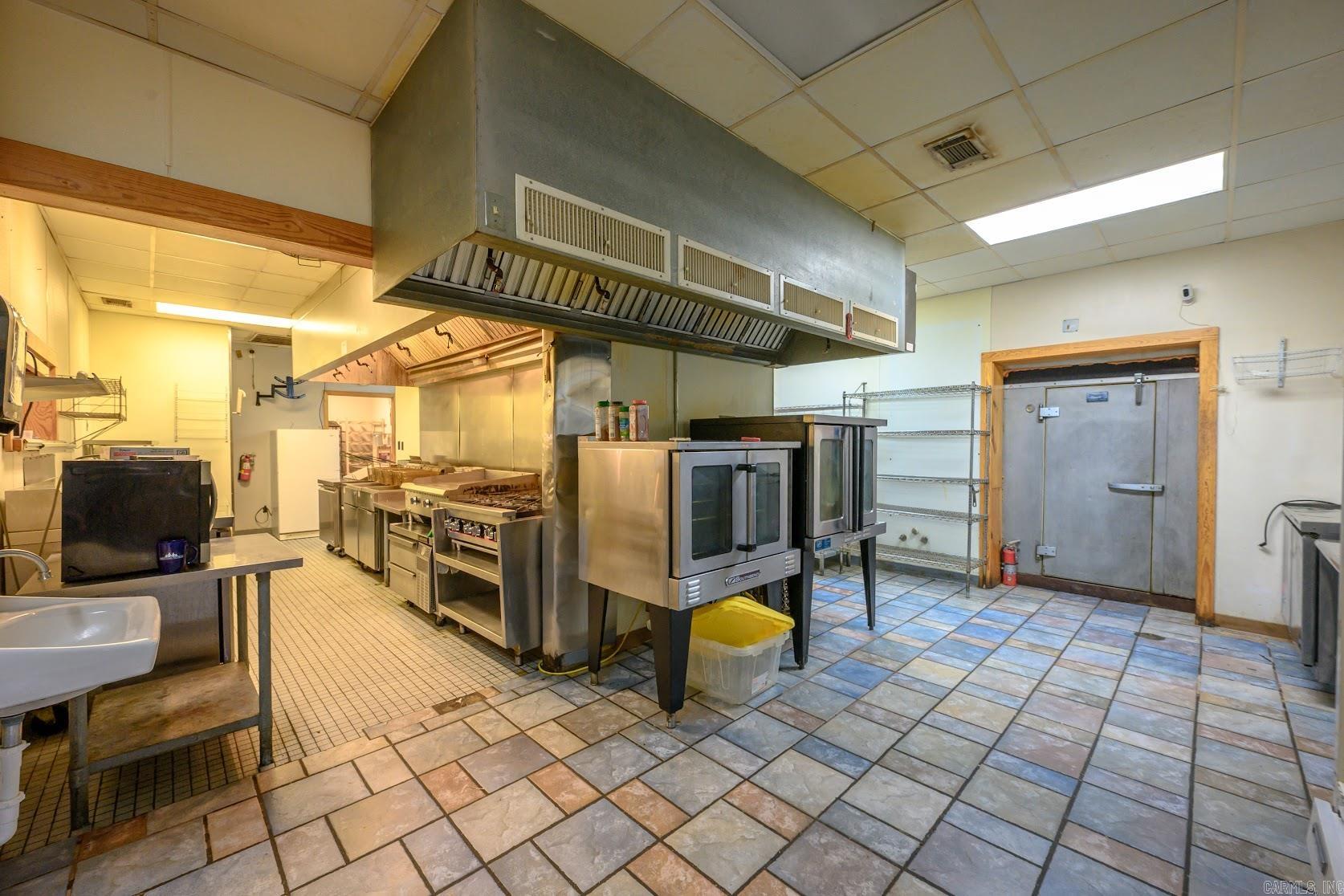 Photo 25 - Commercial / Industrial for sale – 2121  Batesville Blvd   Batesville, AR