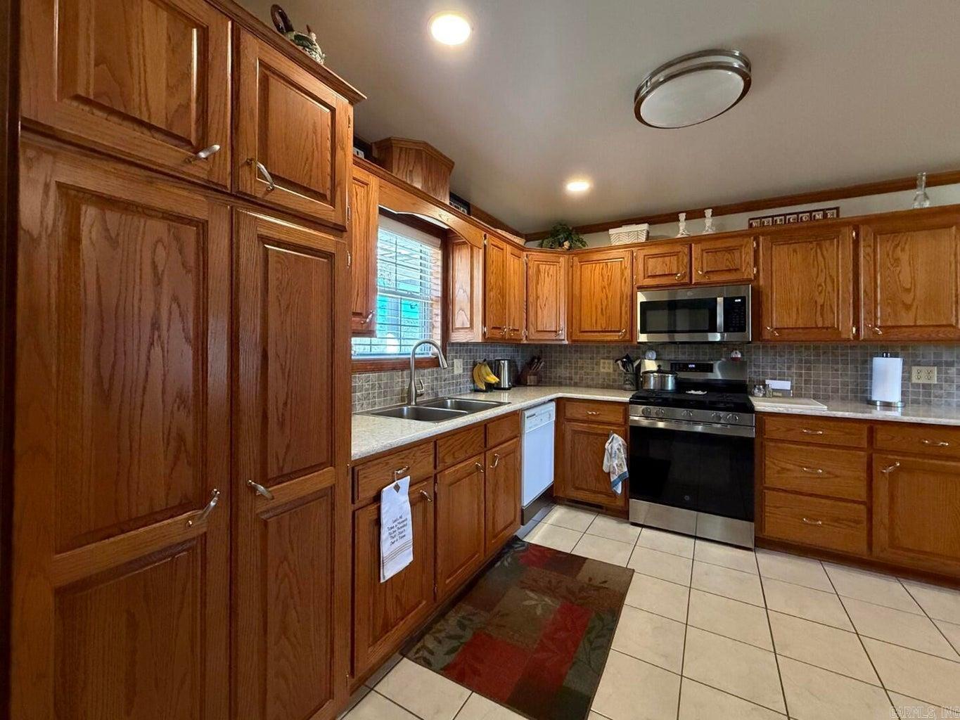 Photo 15 - Residential for sale – 245  watson   Batesville, AR