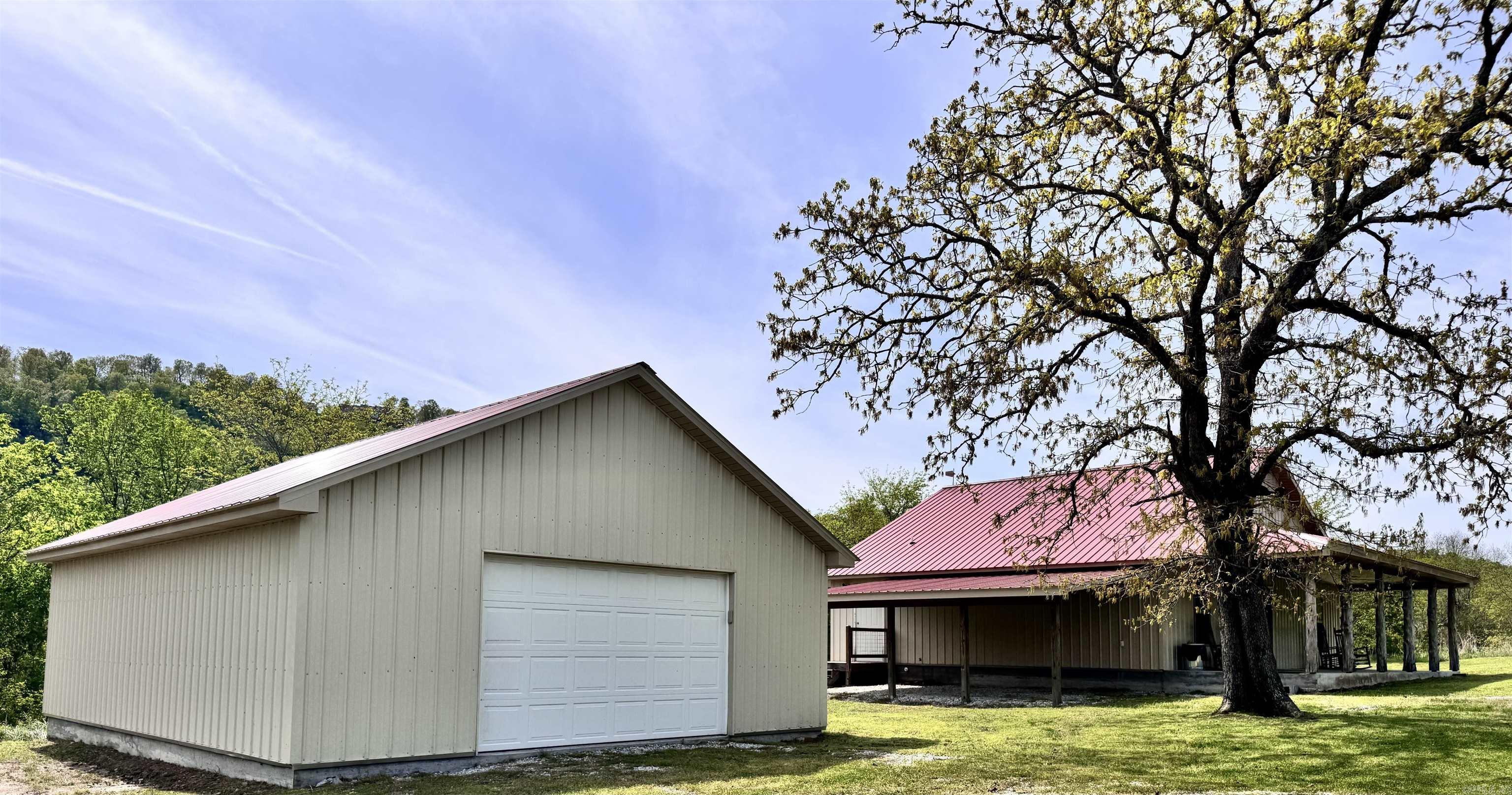 Photo 17 - Residential for sale – 950  Cool Water Retreat   Mountain View, AR