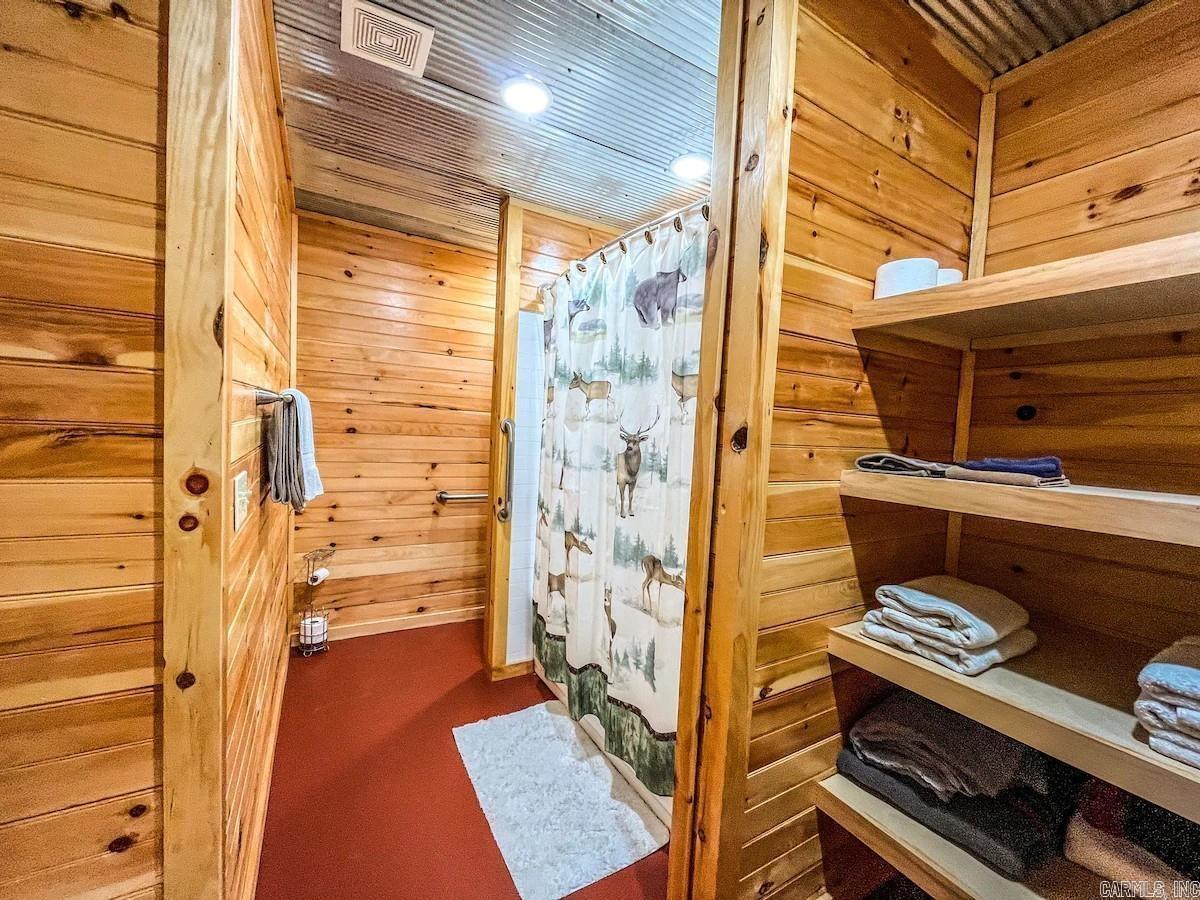 Photo 9 - Residential for sale – 950  Cool Water Retreat   Mountain View, AR