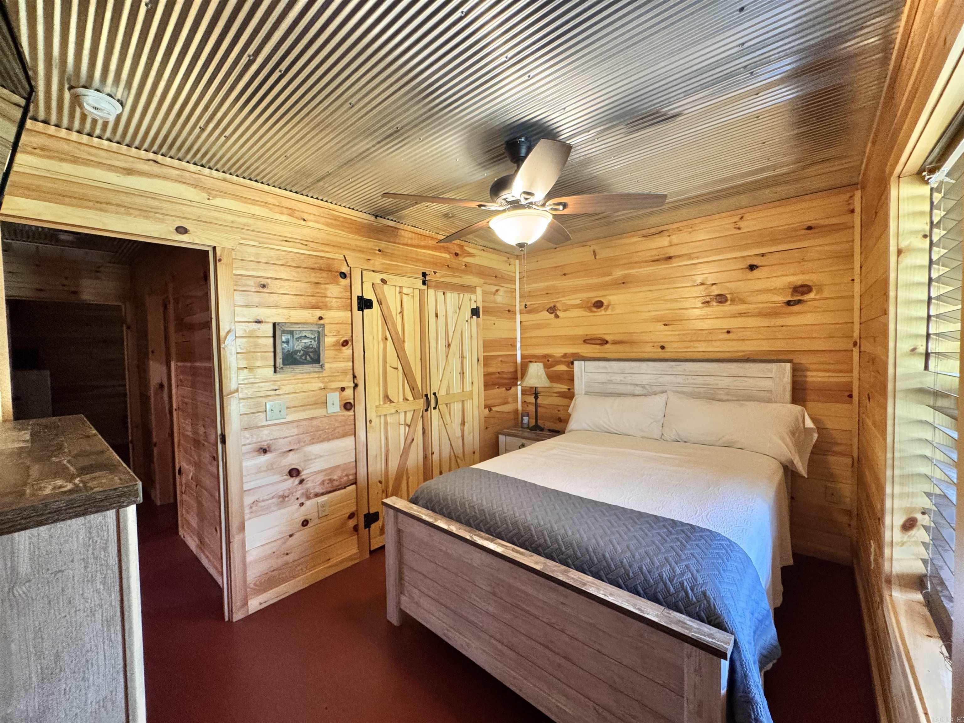 Photo 10 - Residential for sale – 950  Cool Water Retreat   Mountain View, AR