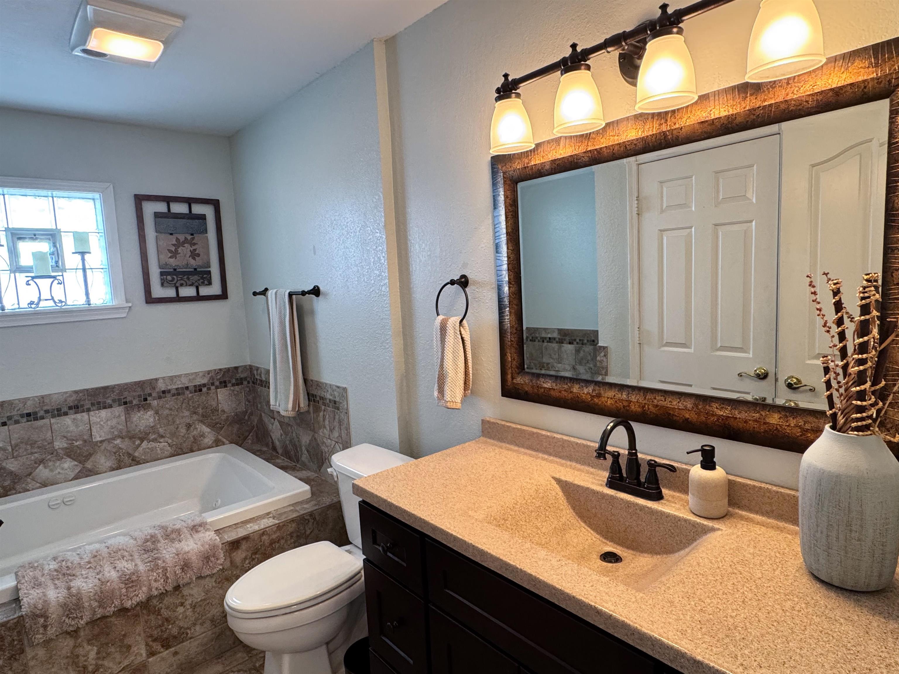 Photo 12 - Residential for sale – 2009  Michigan Ave   Horseshoe Bend, AR