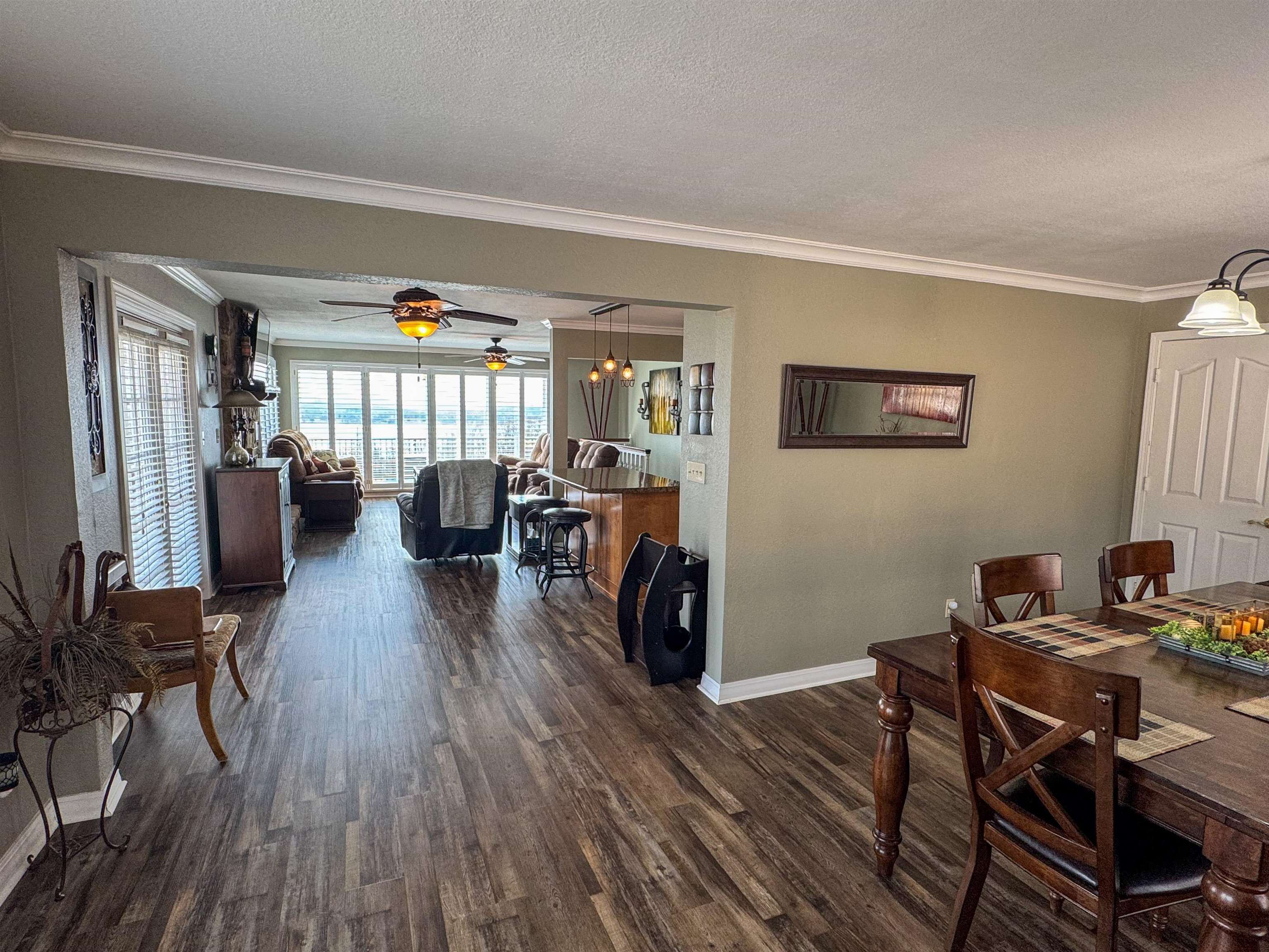 Photo 4 - Residential for sale – 2009  Michigan Ave   Horseshoe Bend, AR