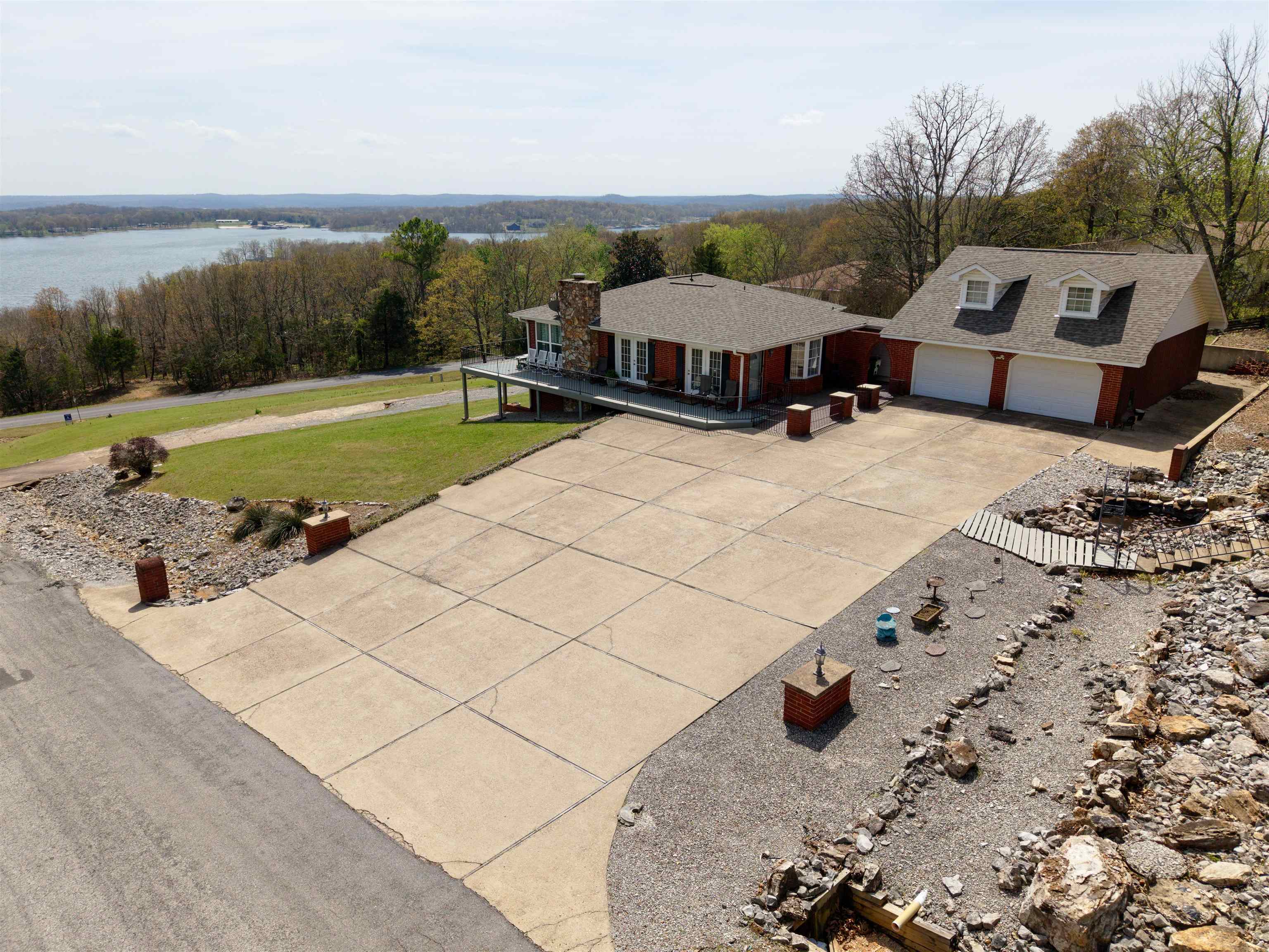 Photo 33 - Residential for sale – 2009  Michigan Ave   Horseshoe Bend, AR