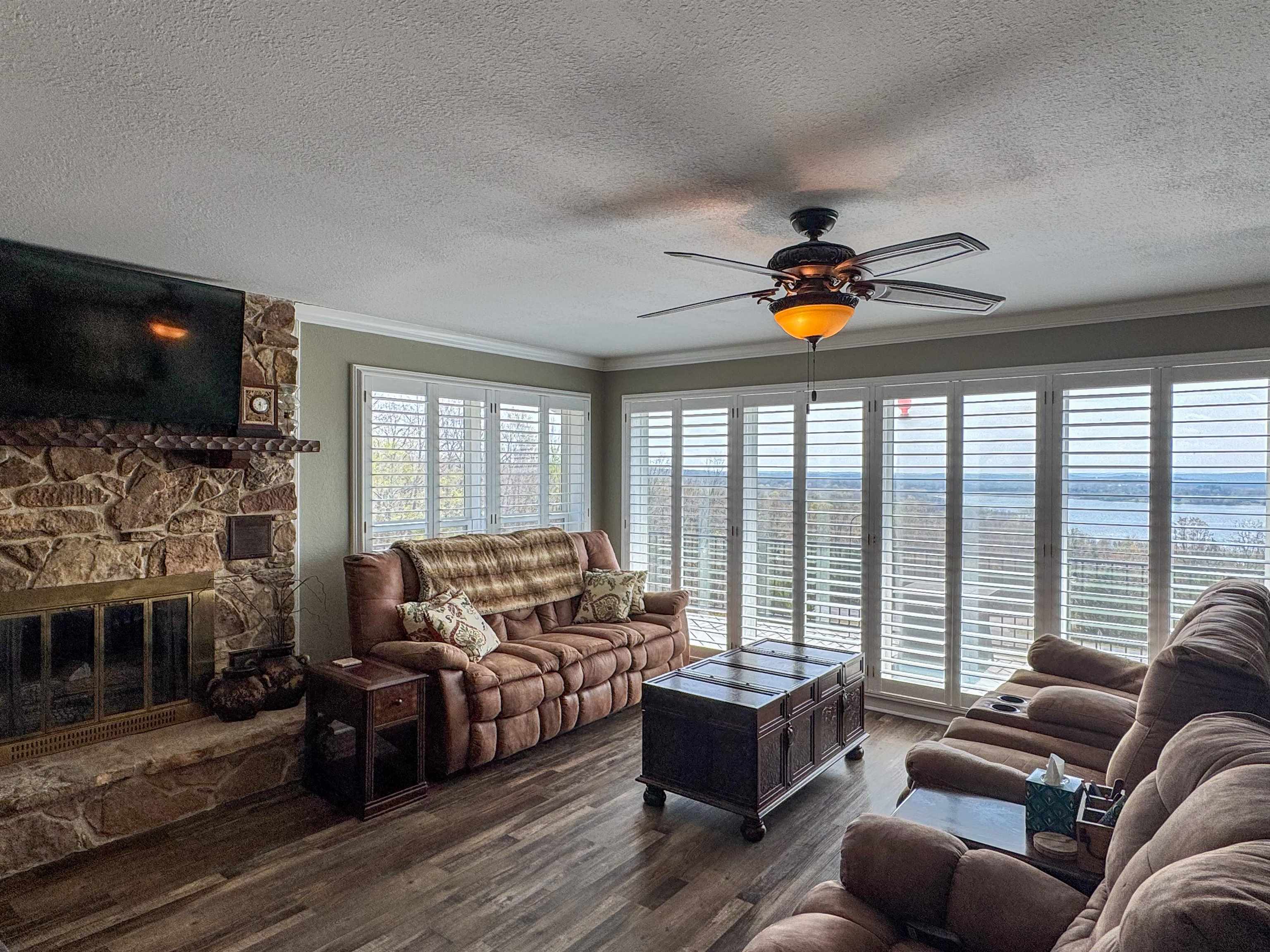 Photo 10 - Residential for sale – 2009  Michigan Ave   Horseshoe Bend, AR