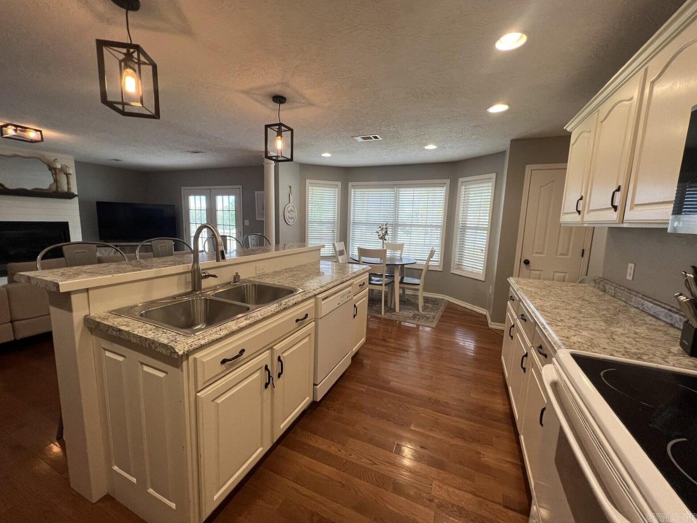 Photo 8 - Residential for sale – 194  Harry   Batesville, AR