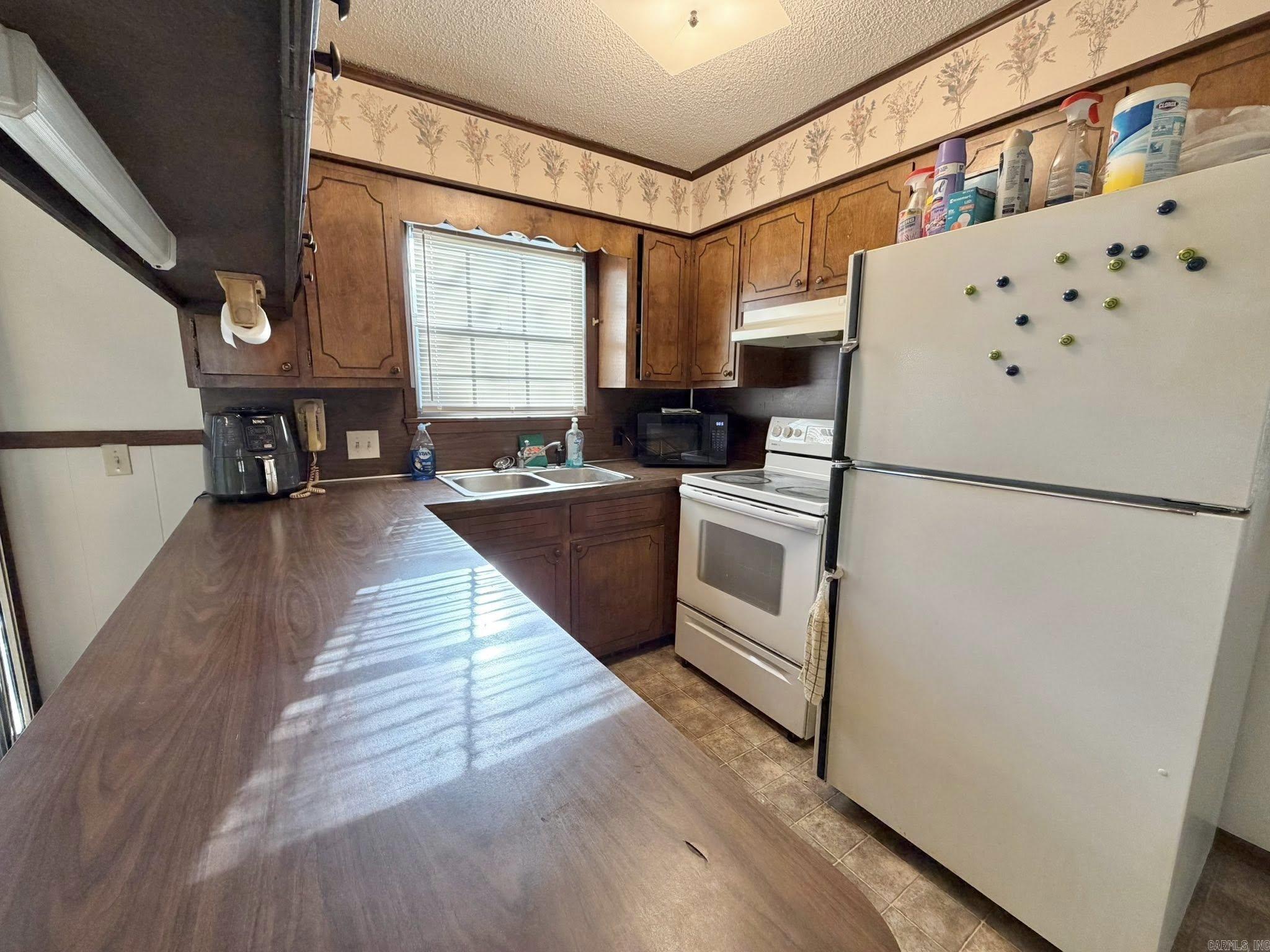 Photo 3 - Residential for sale – 3015  Debra   Batesville, AR