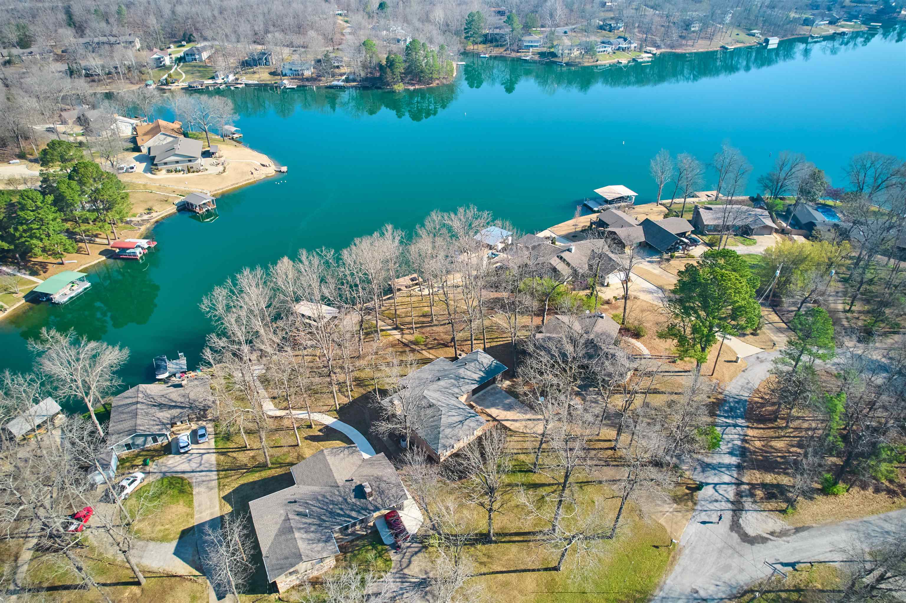 Photo 4 - Residential for sale – 7  Winnebago   Cherokee Village, AR