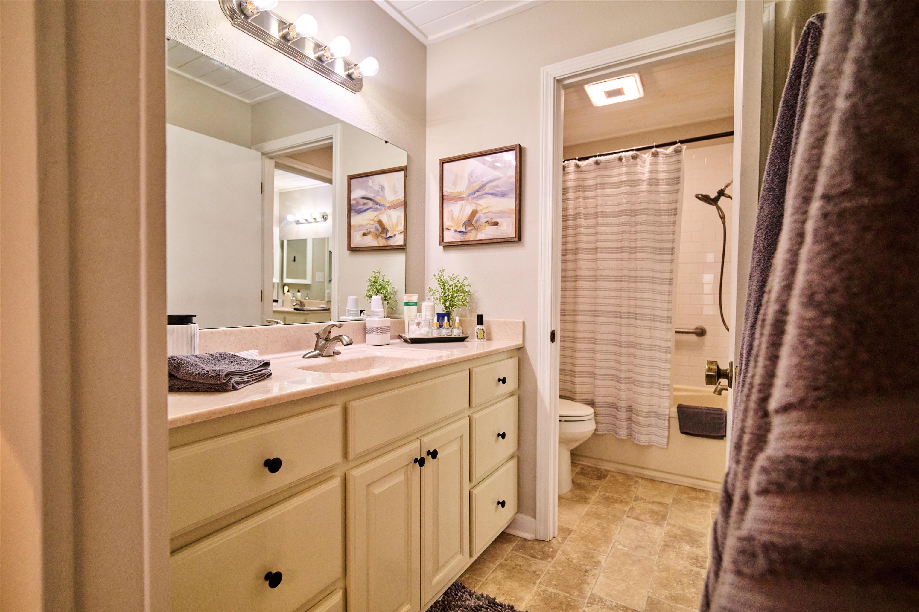 Photo 33 - Residential for sale – 7  Winnebago   Cherokee Village, AR