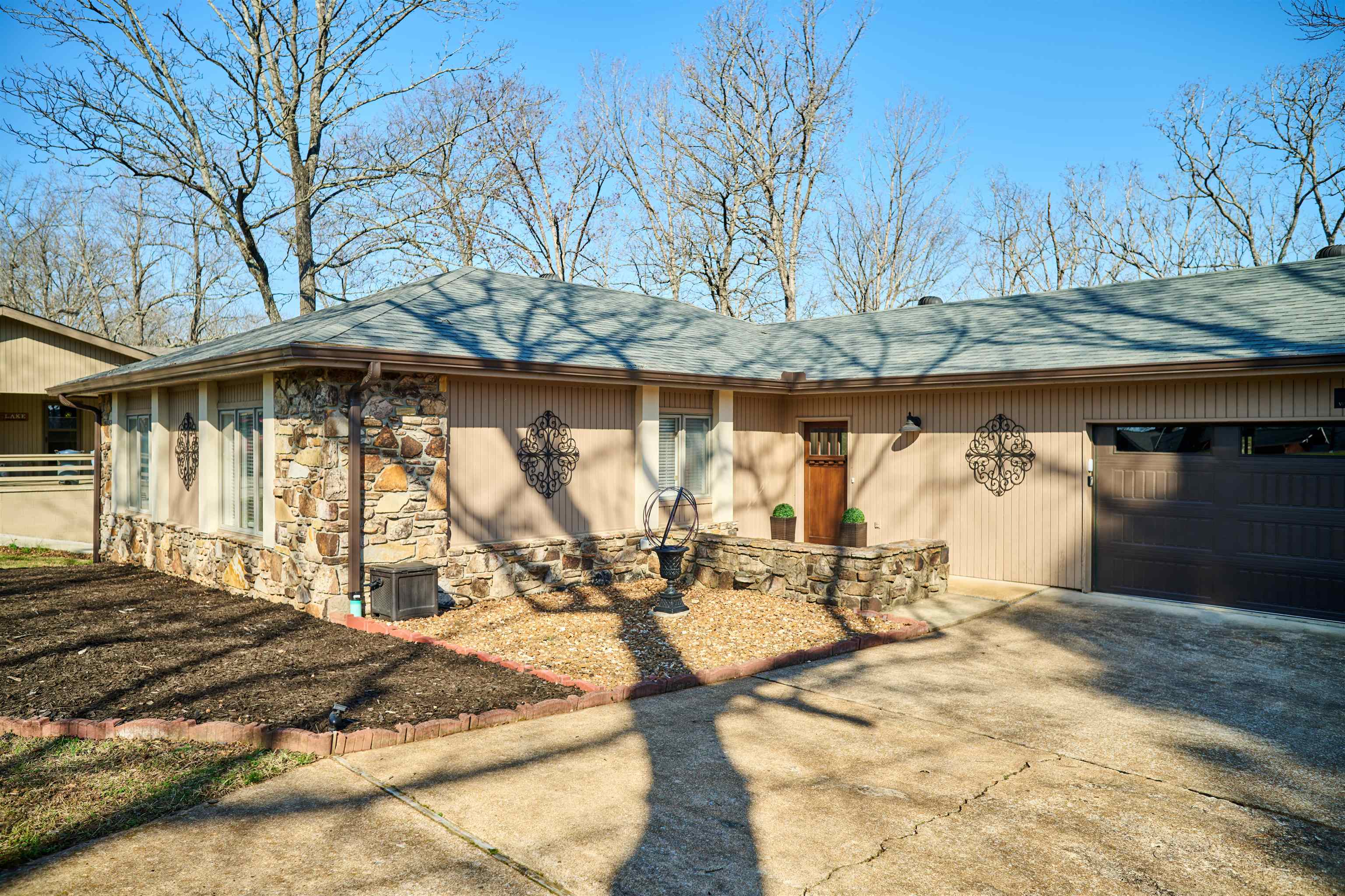 Photo 9 - Residential for sale – 7  Winnebago   Cherokee Village, AR