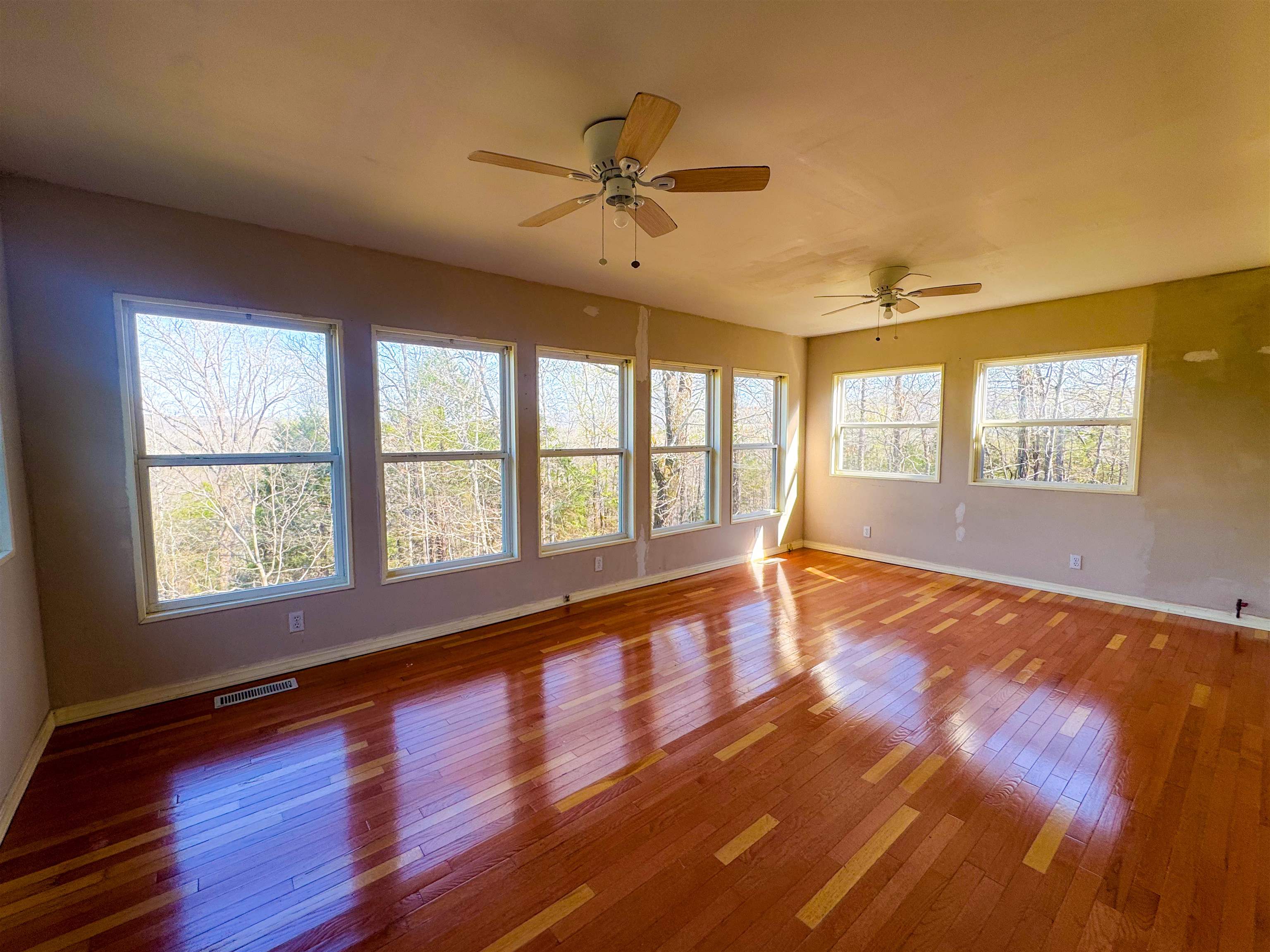 Photo 19 - Residential for sale – 1334  Annette   Mountain View, AR