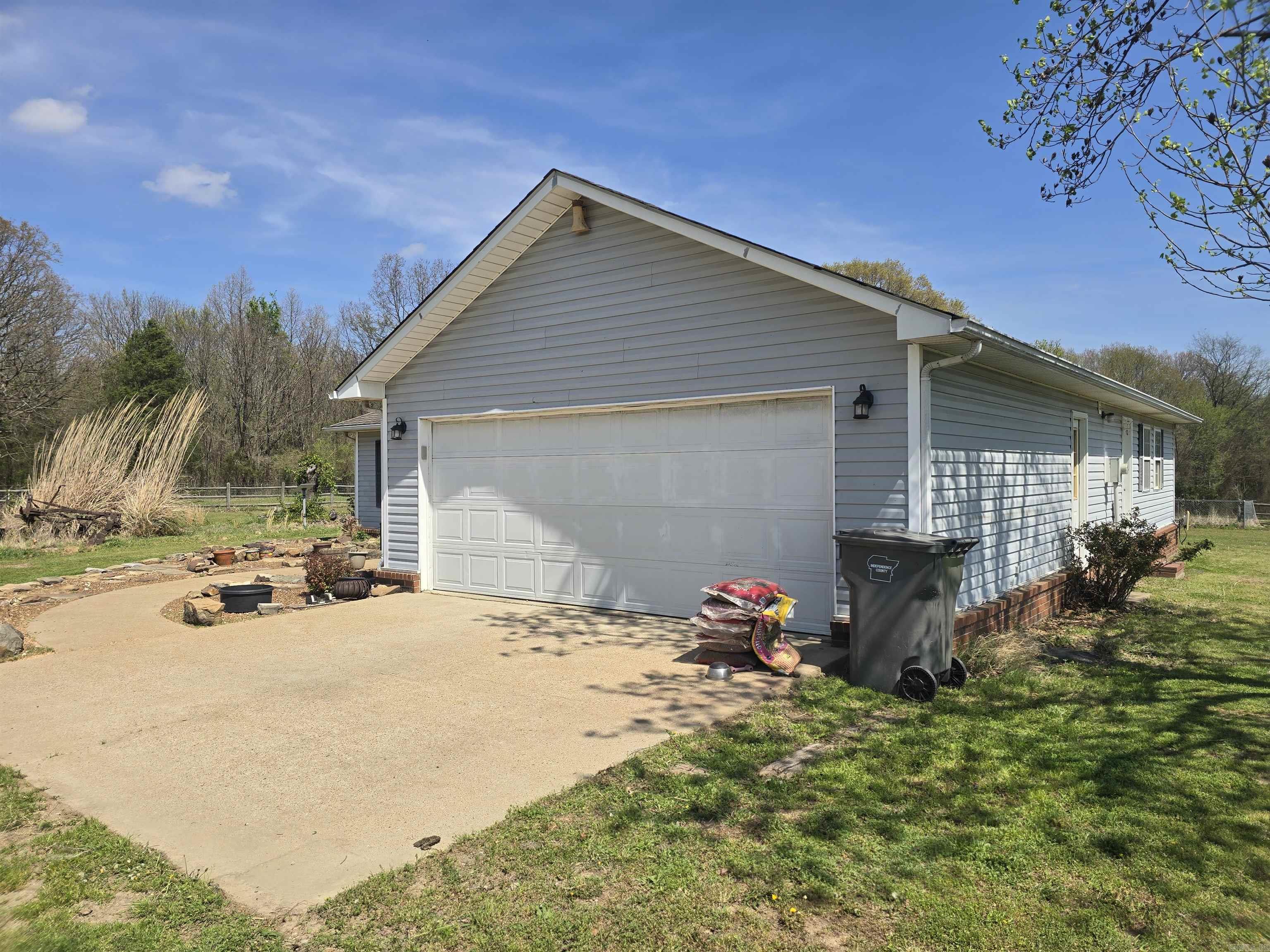 Photo 3 - Residential for sale – 1005  Norris   Batesville, AR