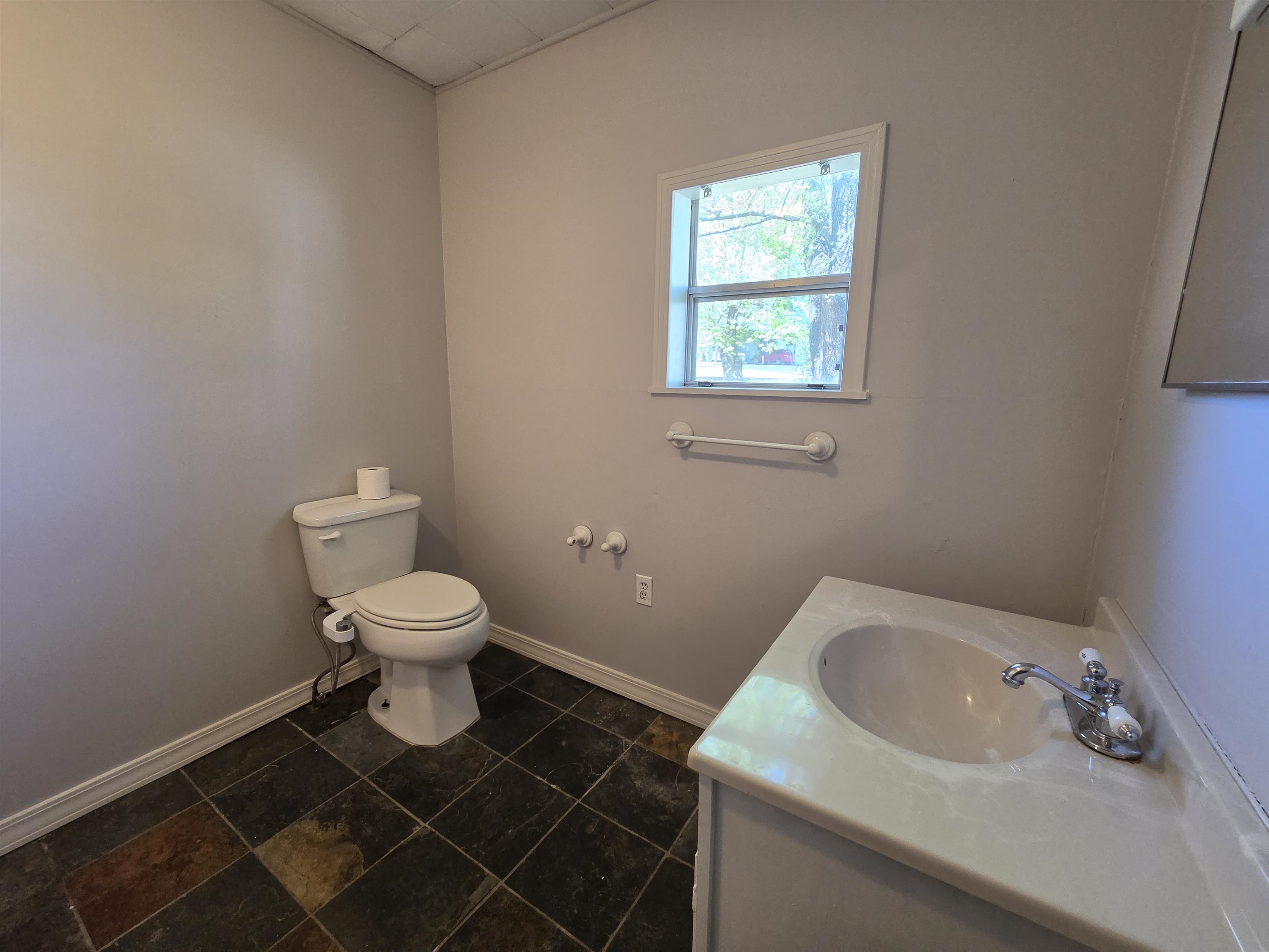 Photo 24 - Residential for sale – 32 E Main   Ash Flat, AR