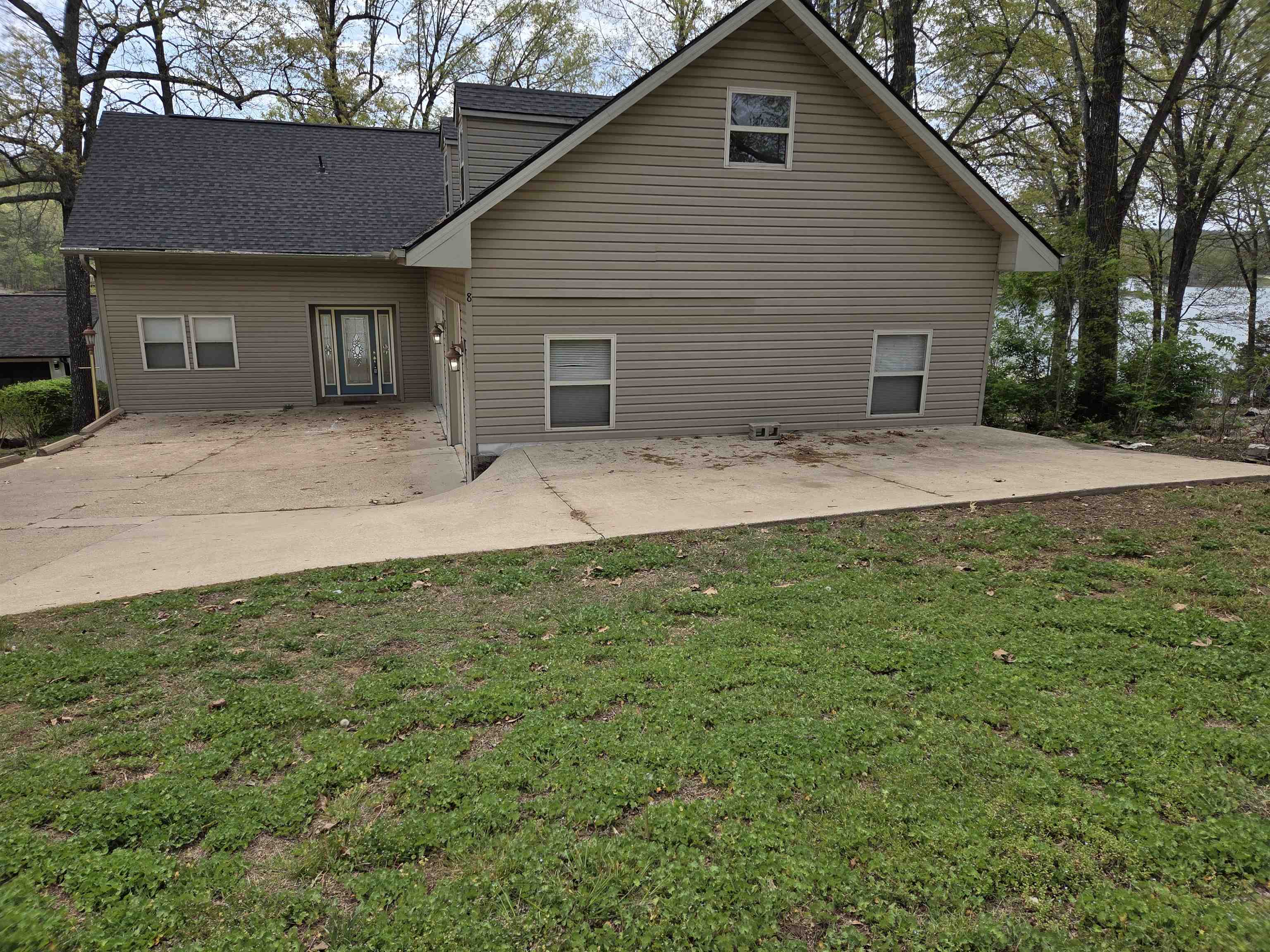 Photo 2 - Residential for sale – 8  Winnebago   Cherokee Village, AR