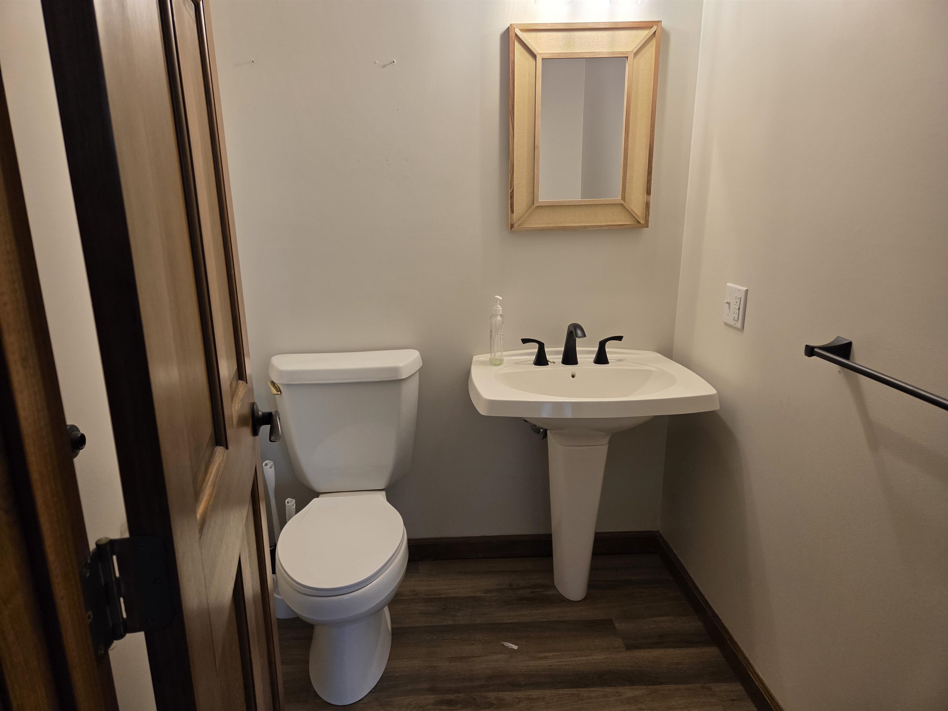 Photo 11 - Residential for sale – 8  Winnebago   Cherokee Village, AR