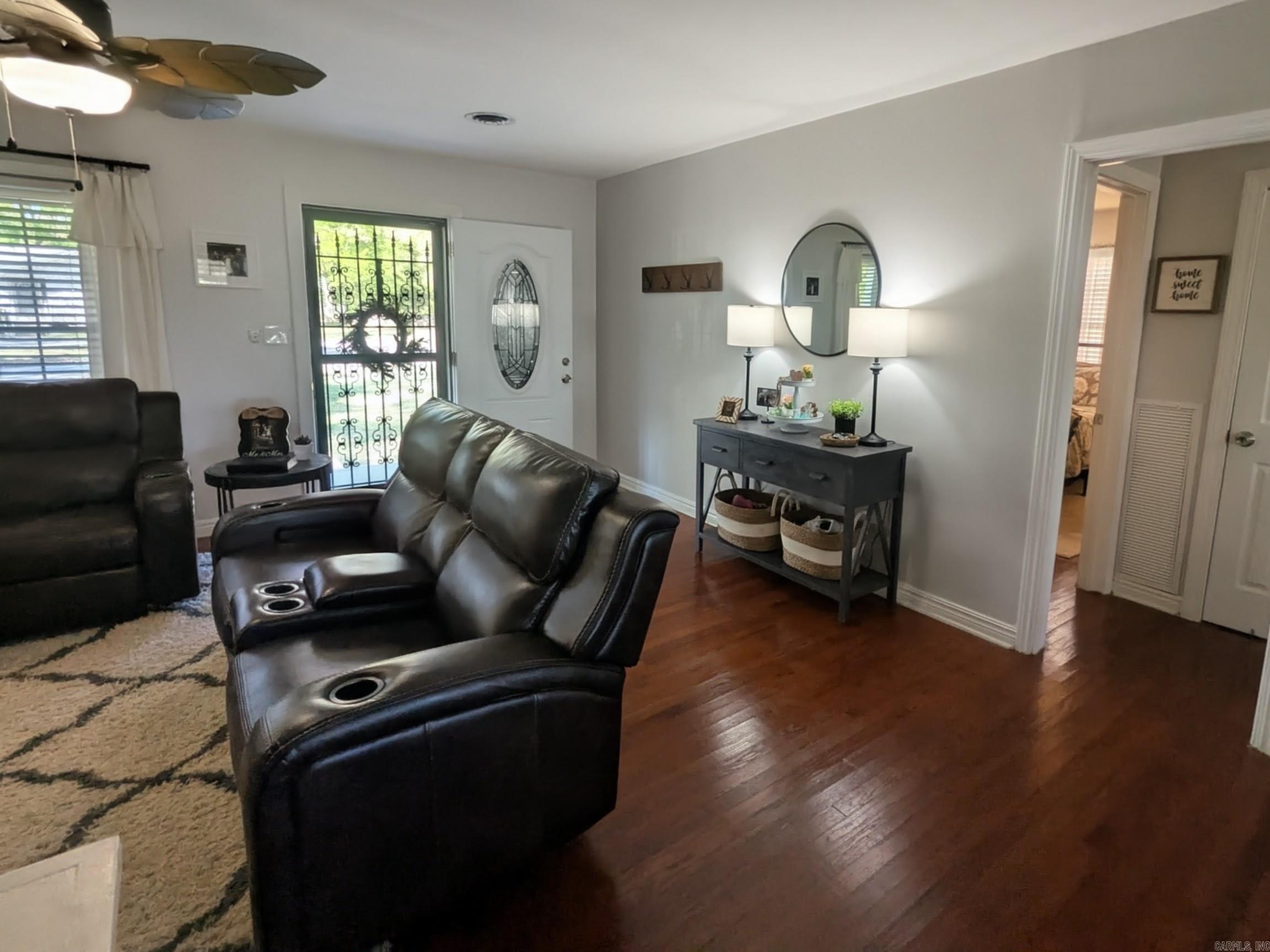 Photo 4 - Residential for sale – 1850  Maple   Batesville, AR