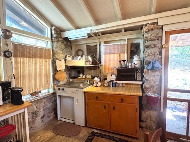 Photo 6 - Residential for sale – 21  Riverview   Hardy, AR