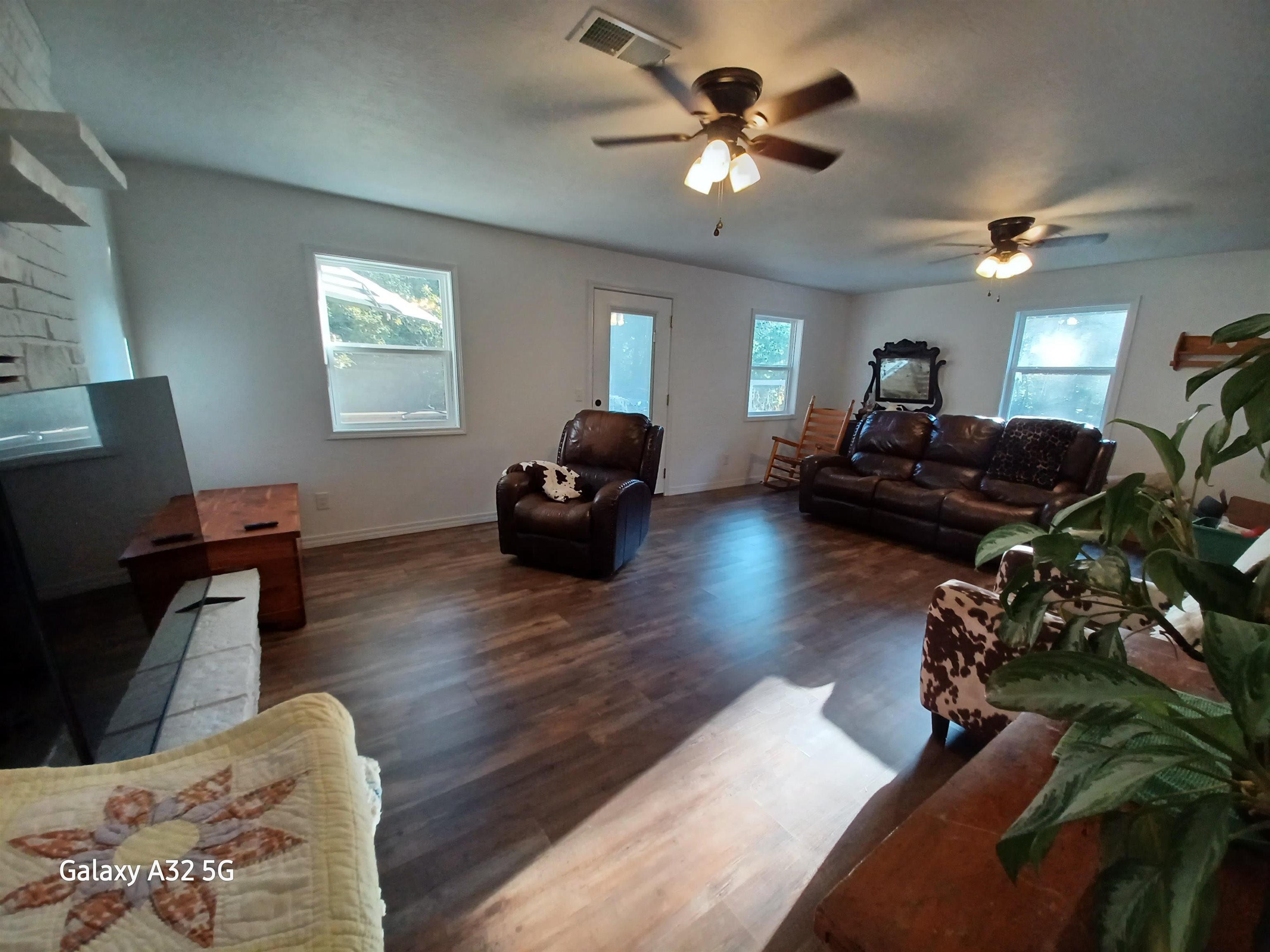 Photo 9 - Residential for sale – 1416 W Cardinal   Horseshoe Bend, AR