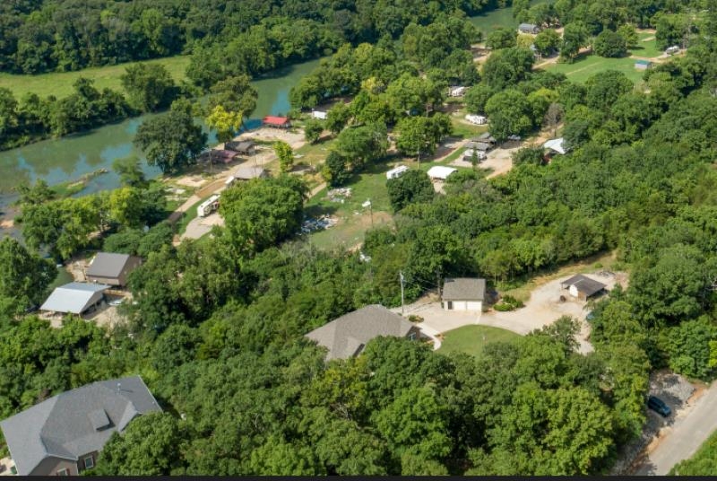 Photo 4 - Residential for sale – 61  Bluff Rd   Hardy, AR