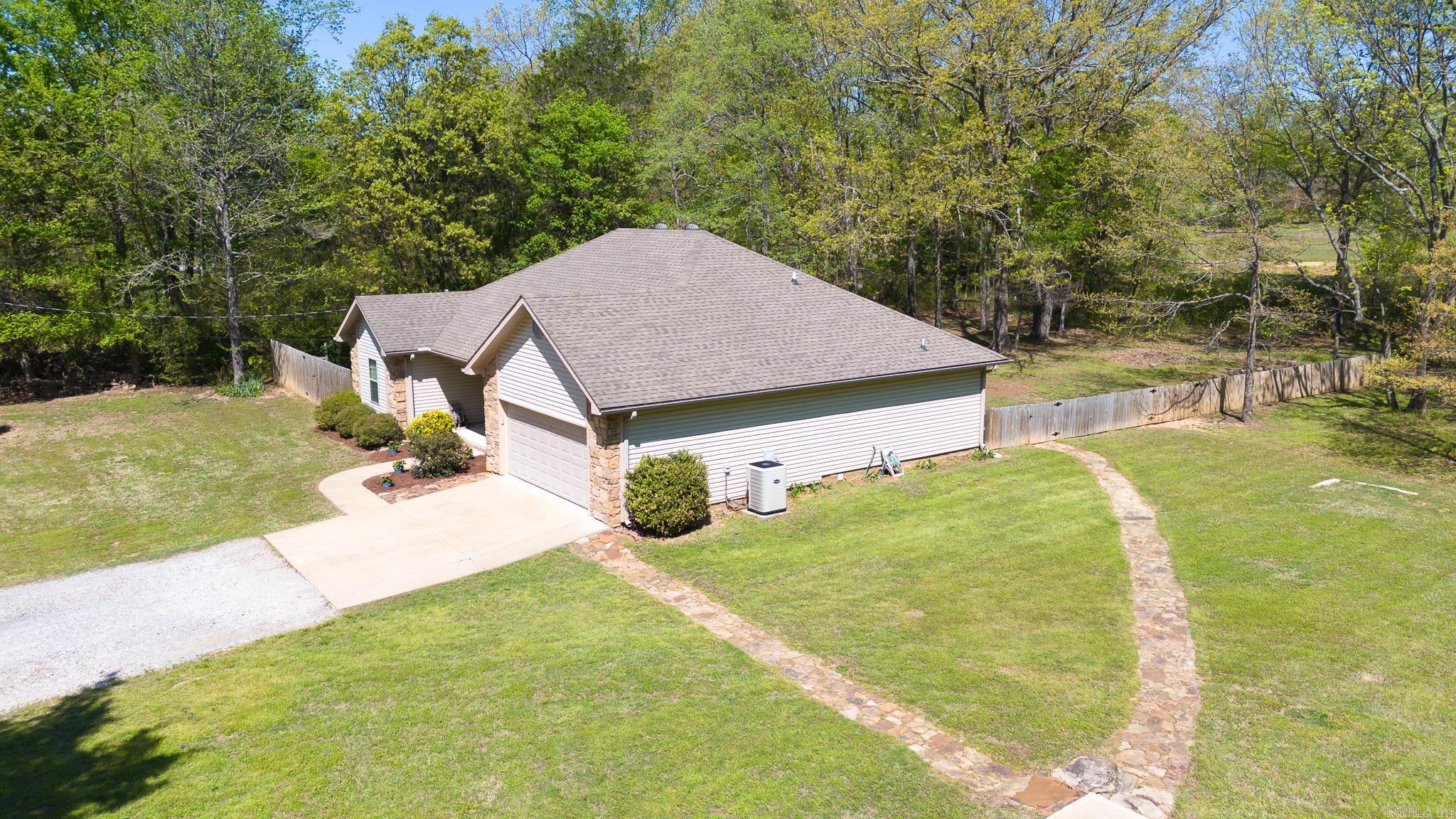 Photo 3 - Residential for sale – 312  Laramie   Batesville, AR