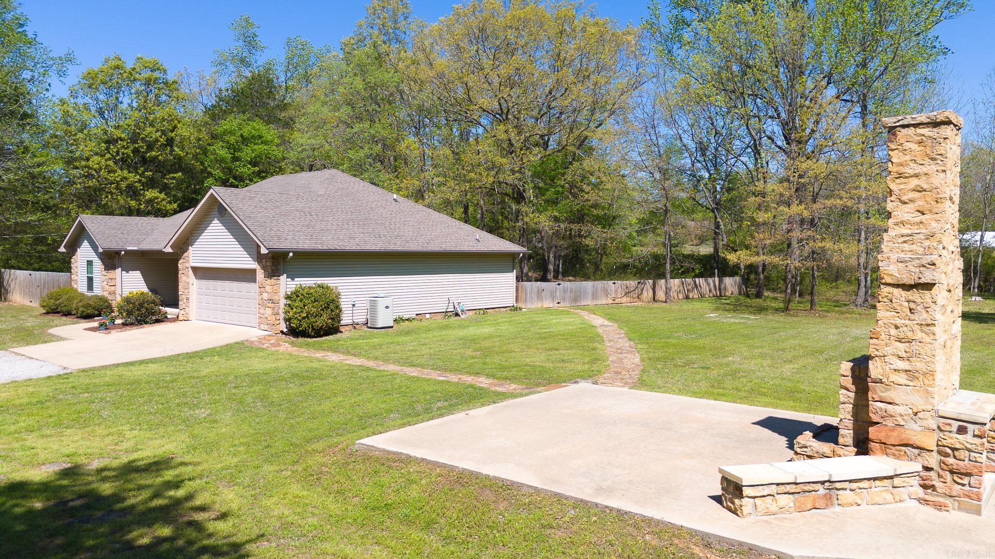 Photo 4 - Residential for sale – 312  Laramie   Batesville, AR