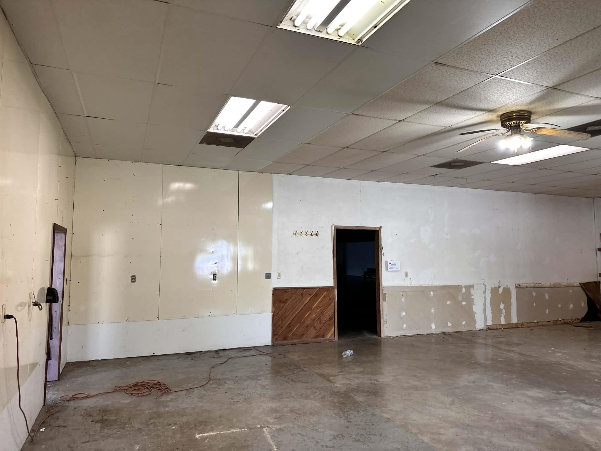 Photo 22 - Commercial / Industrial for sale – 1921  63  No Williford, AR