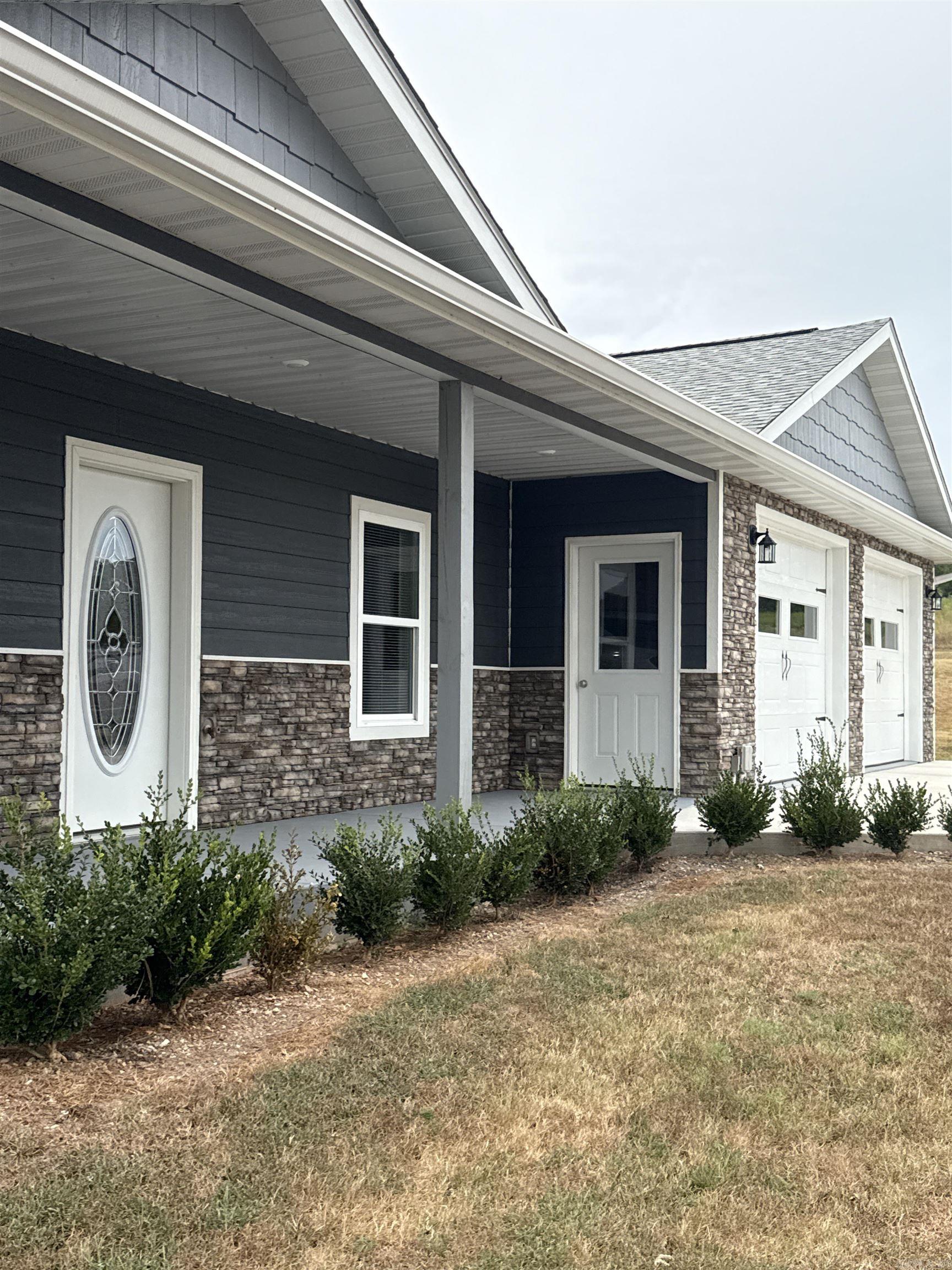 Photo 2 - Residential for sale – 631  Spring Valley   Mammoth Spring, AR