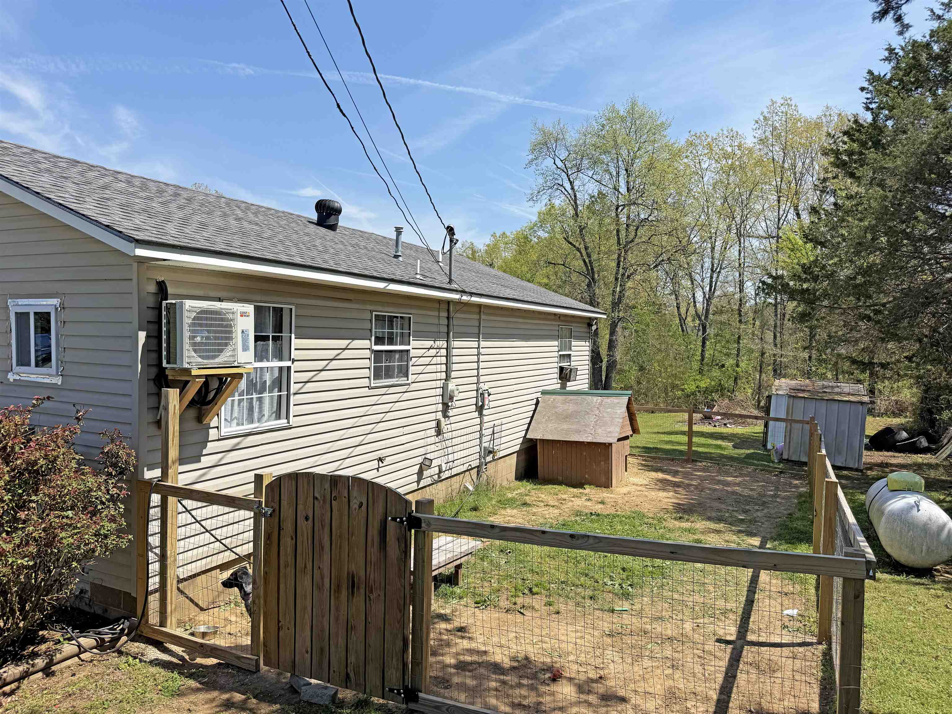 Photo 17 - Residential for sale – 142  Apartment Drive   Melbourne, AR