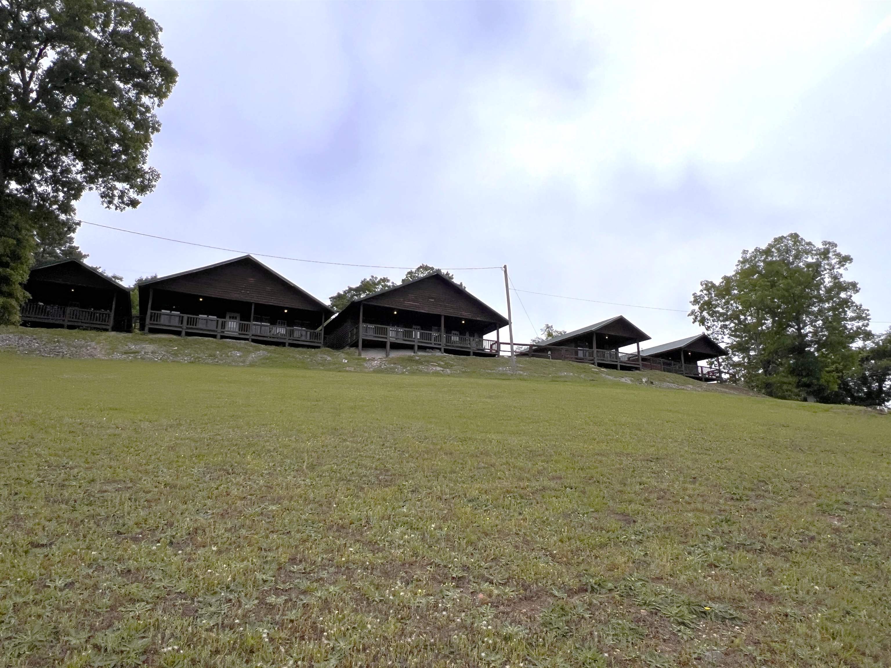 Photo 2 - Commercial / Industrial for sale – 75  Ruddells  Yes Mountain View, AR