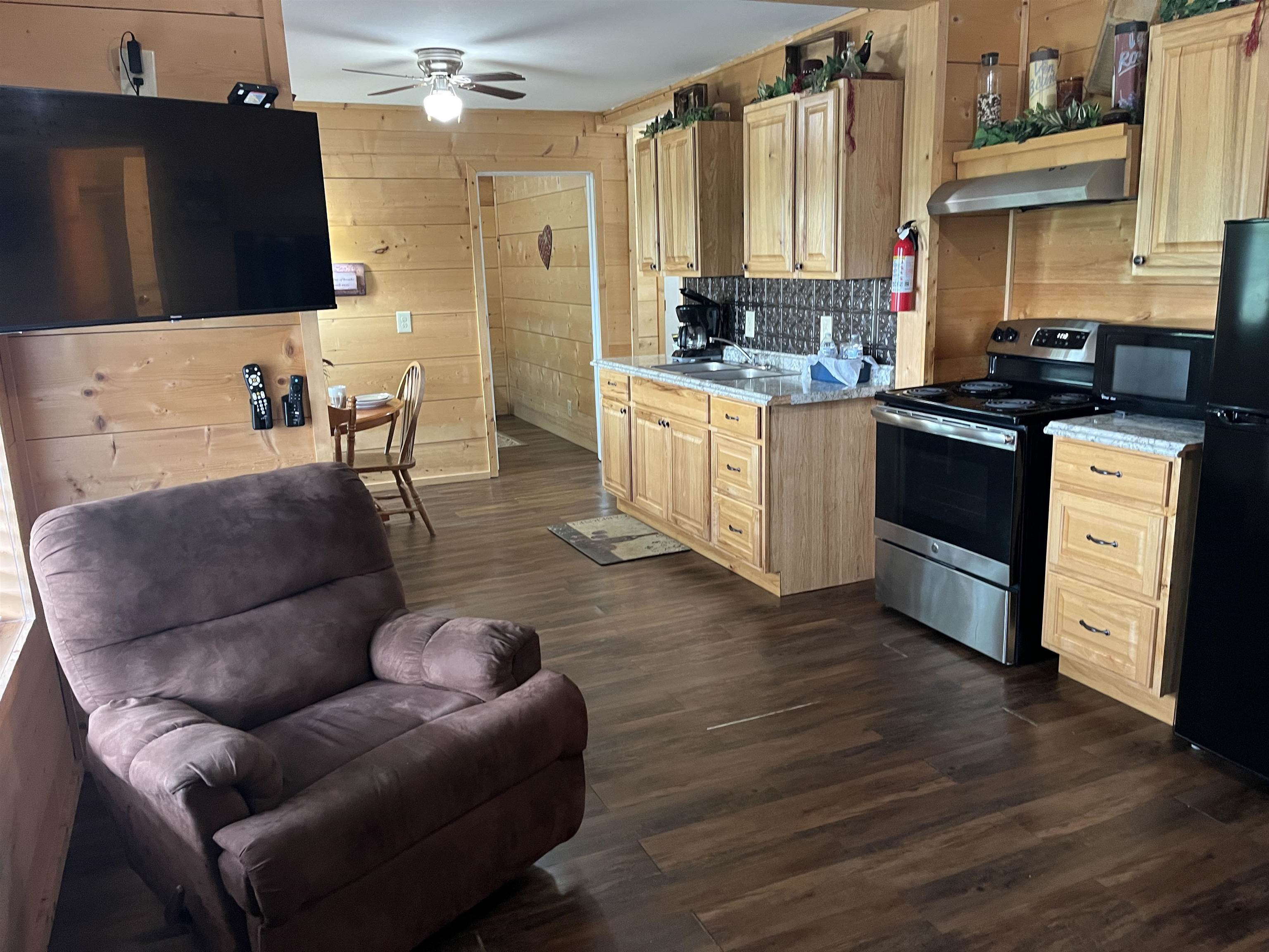 Photo 23 - Commercial / Industrial for sale – 75  Ruddells  Yes Mountain View, AR