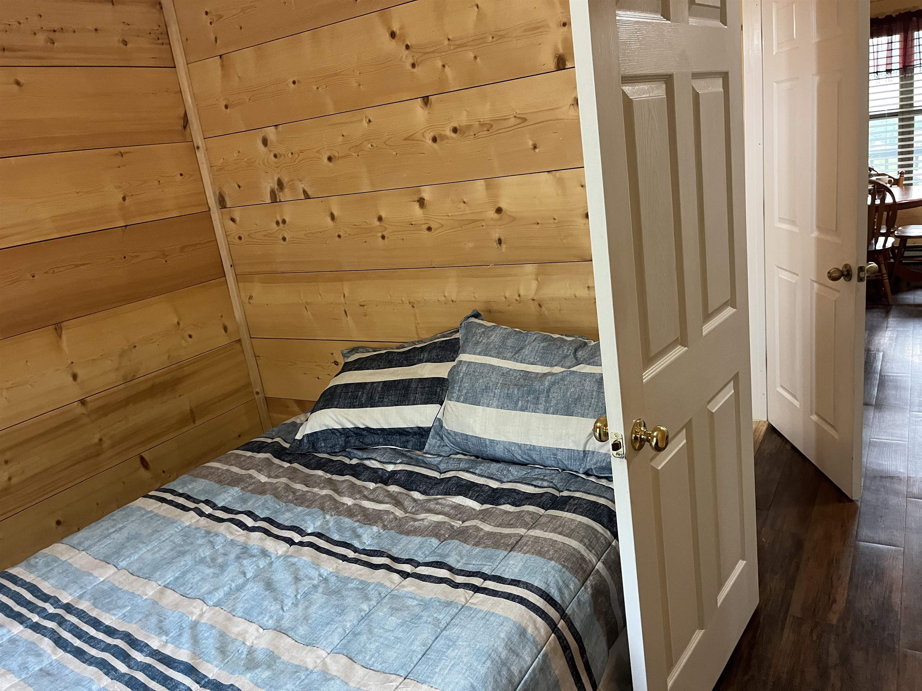 Photo 31 - Commercial / Industrial for sale – 75  Ruddells  Yes Mountain View, AR