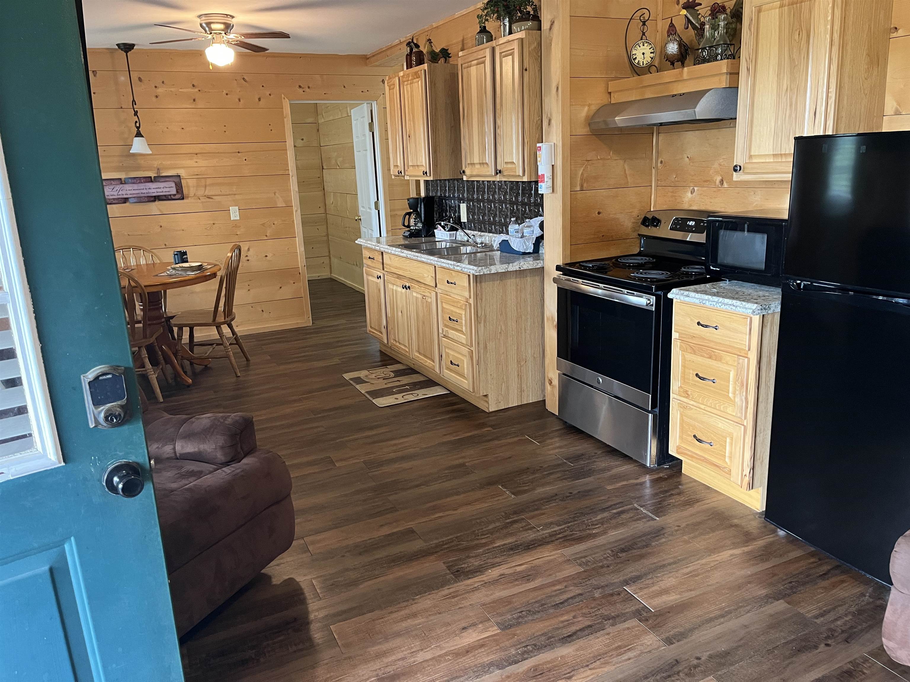 Photo 37 - Commercial / Industrial for sale – 75  Ruddells  Yes Mountain View, AR