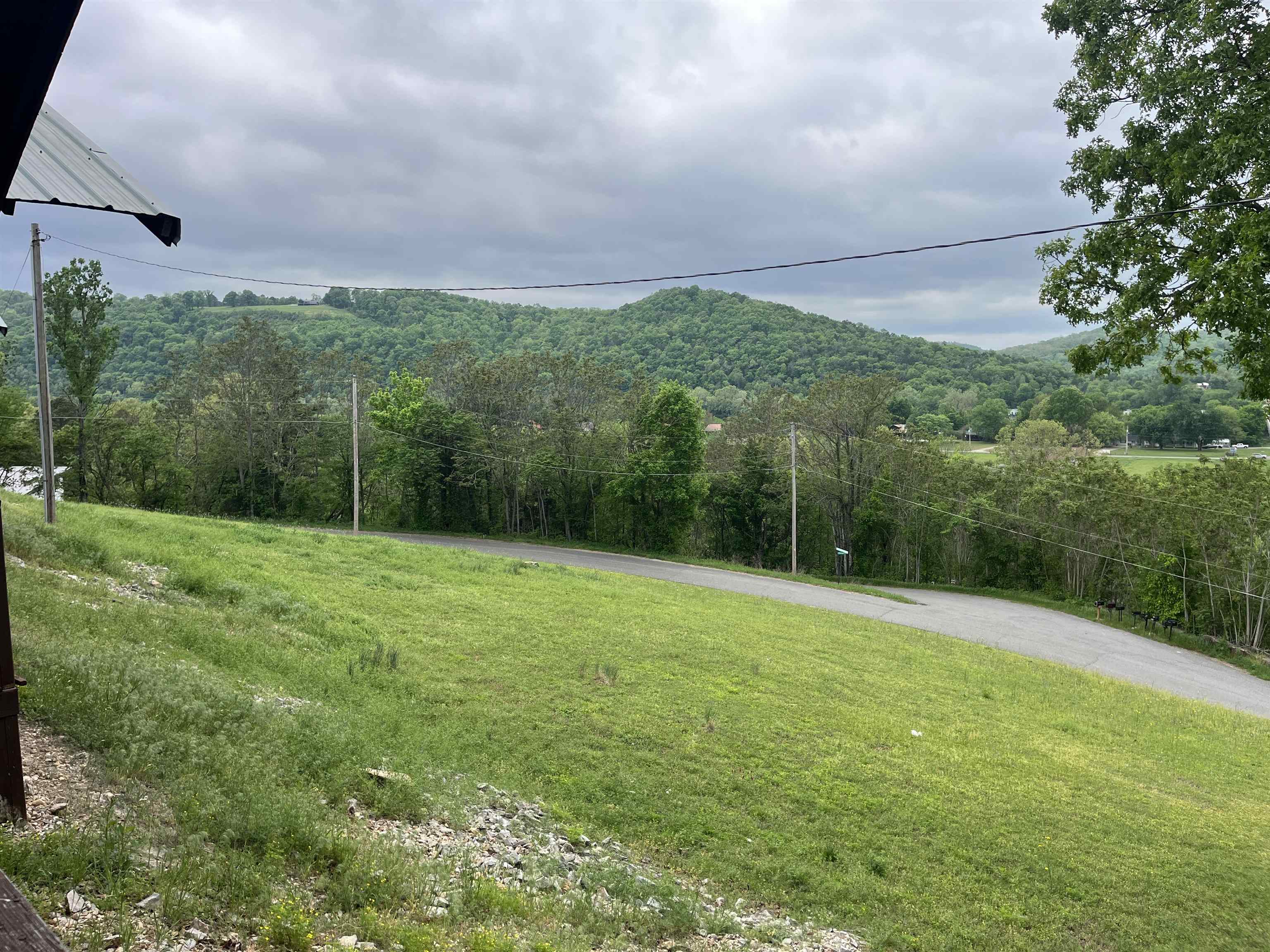 Photo 5 - Commercial / Industrial for sale – 75  Ruddells  Yes Mountain View, AR